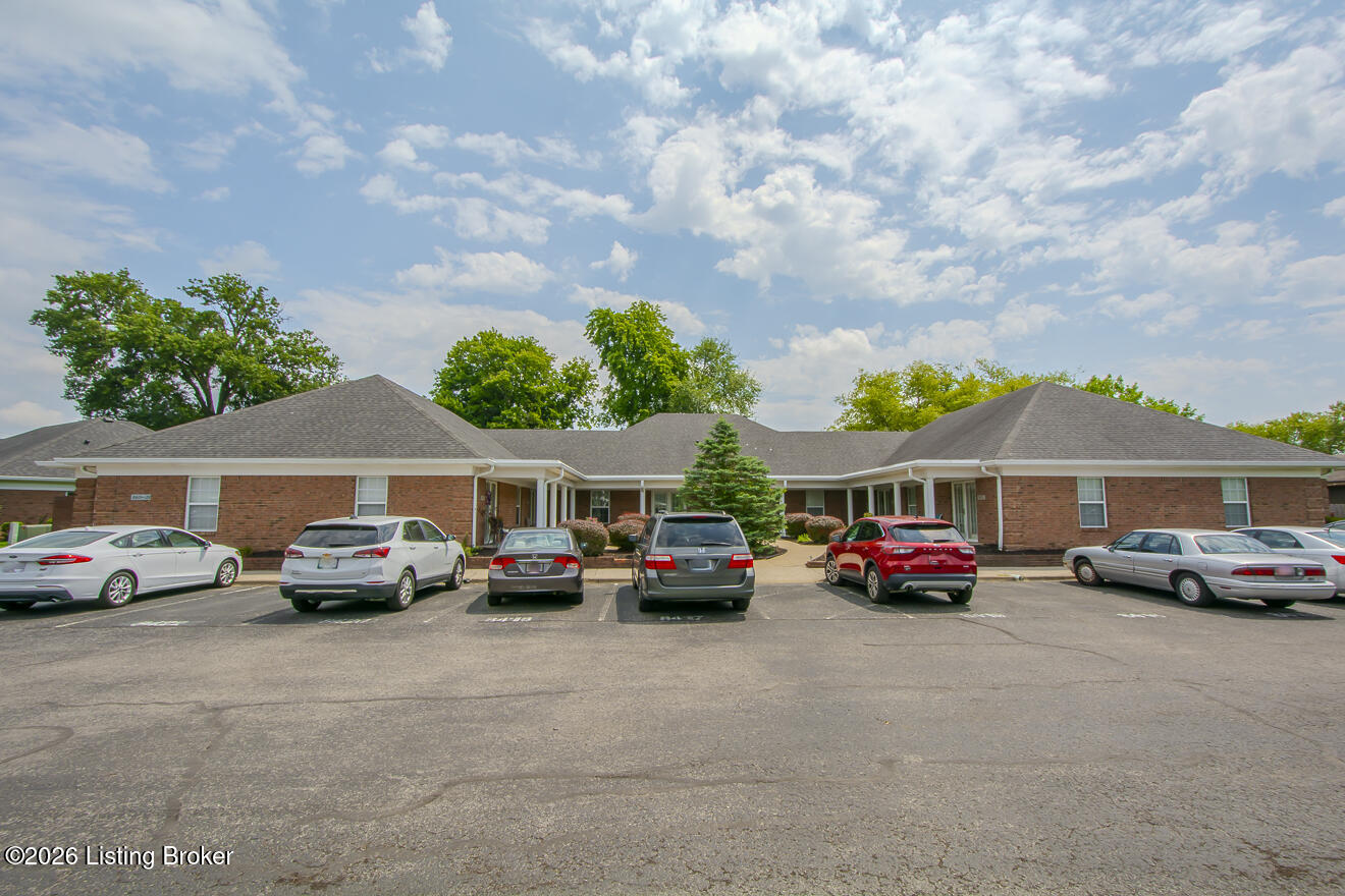 8421 Elsie Ct