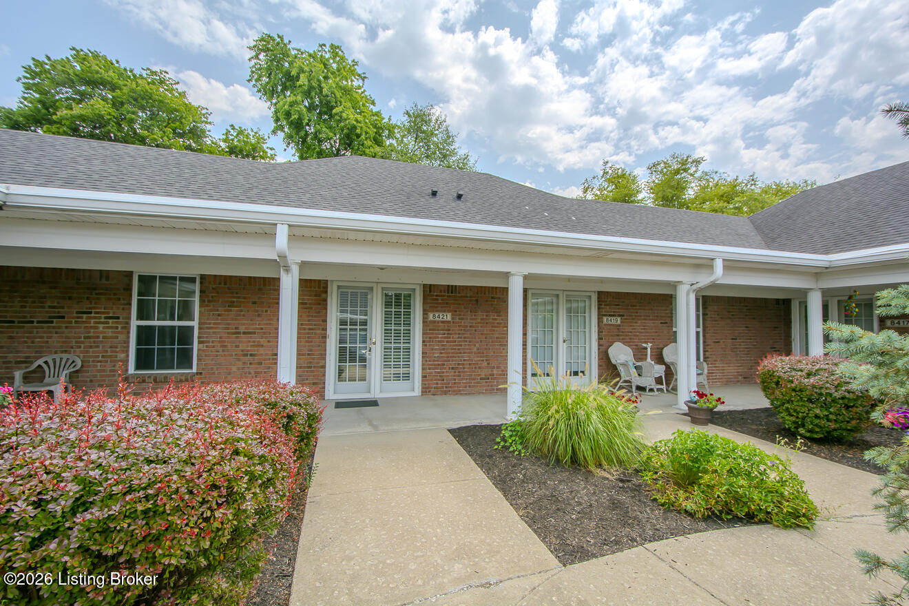 8421 Elsie Ct