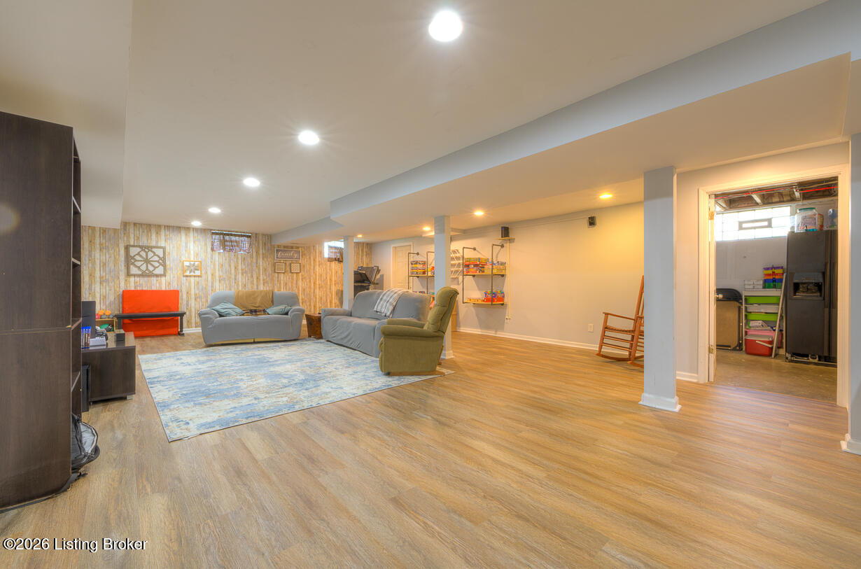 4301 Mt Vernon Rd