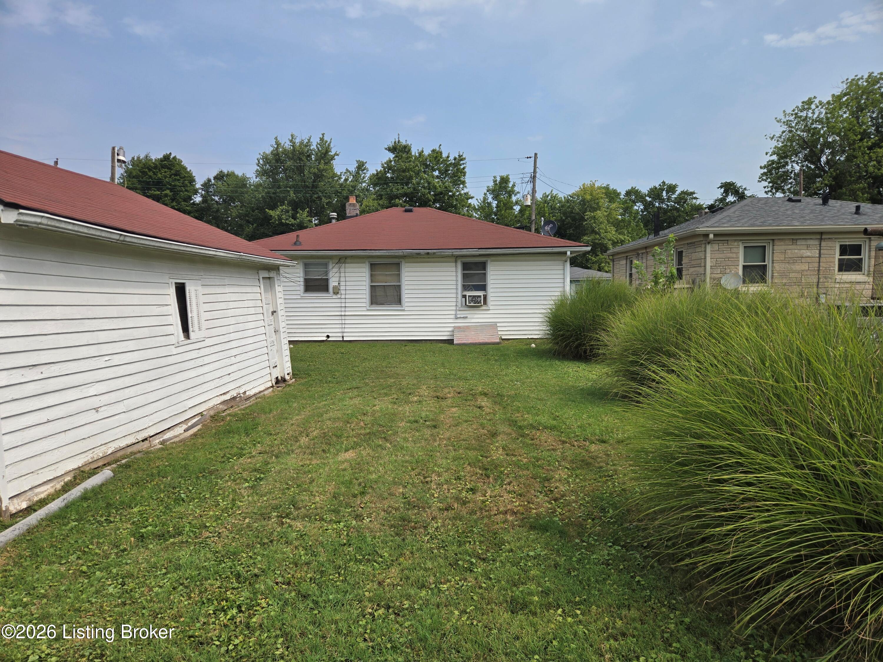 2314 Lamar Ave