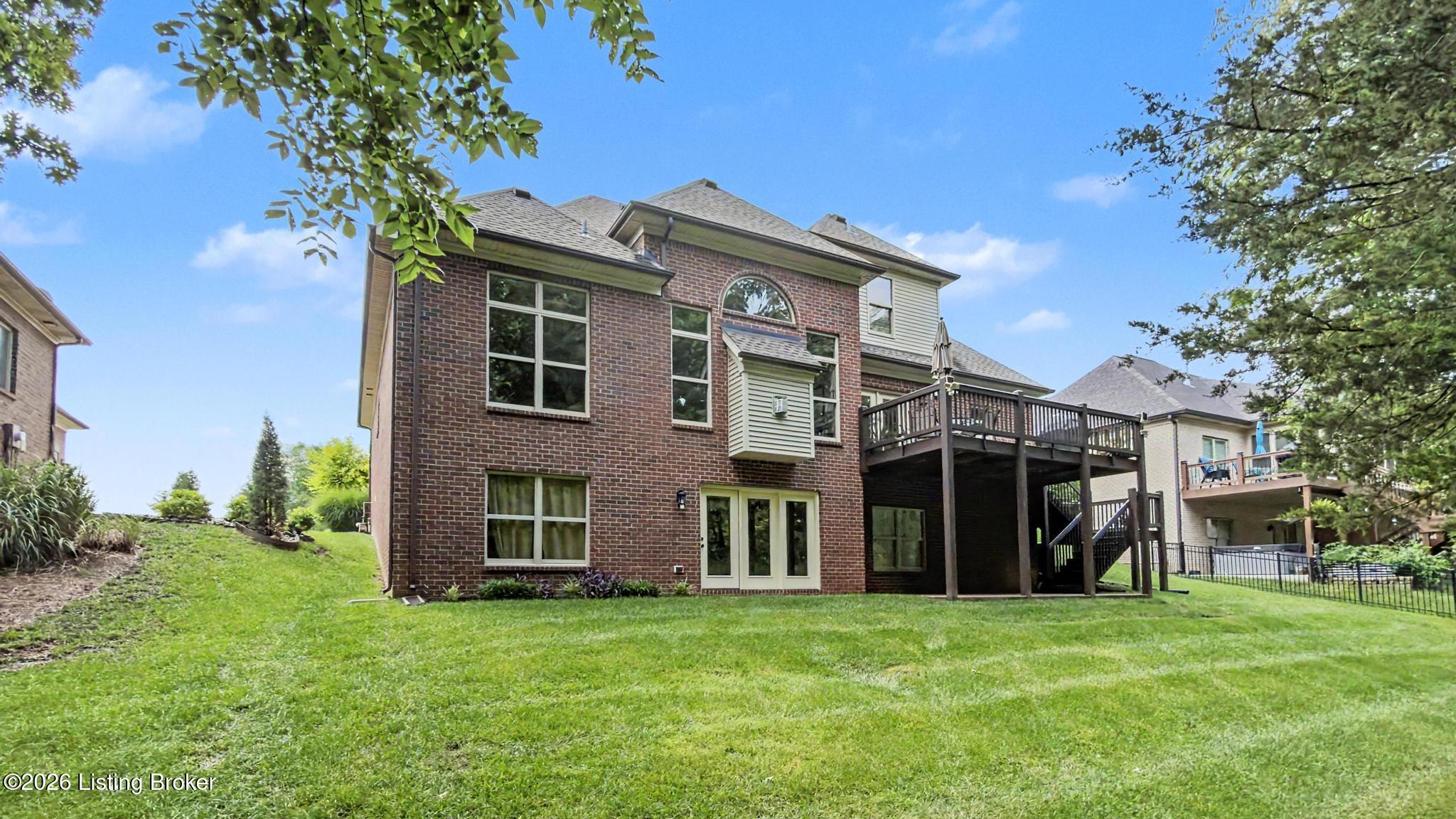 19120 Sturbridge Cir