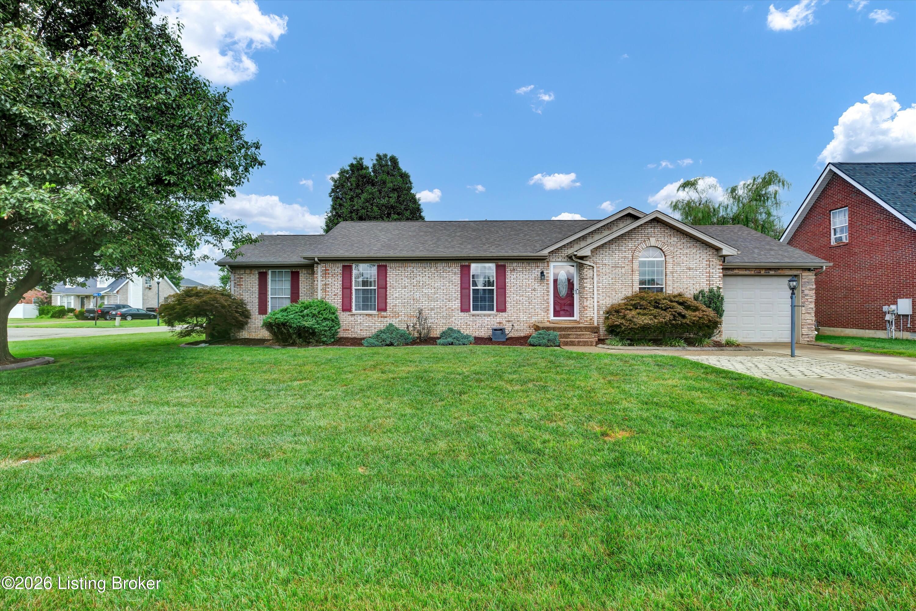 112 Tyler Dr