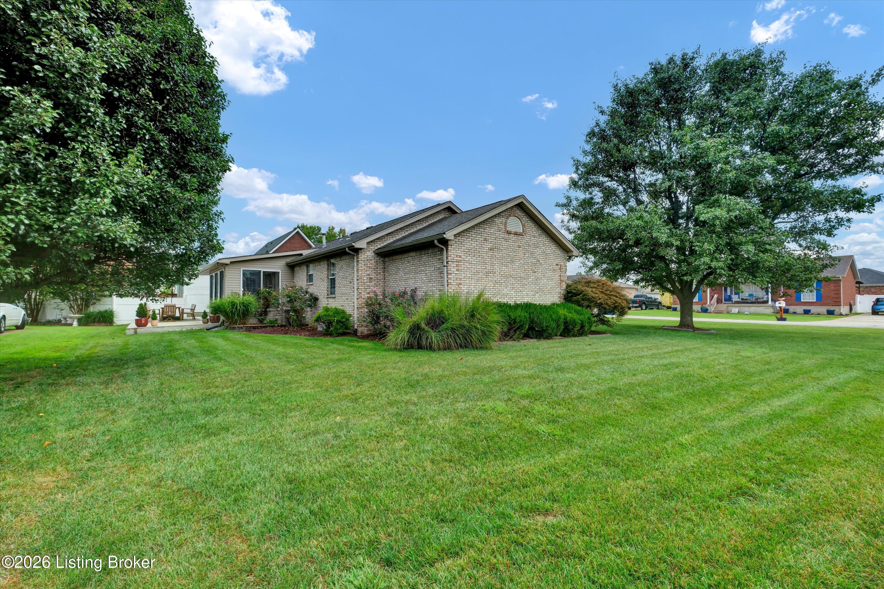 112 Tyler Dr