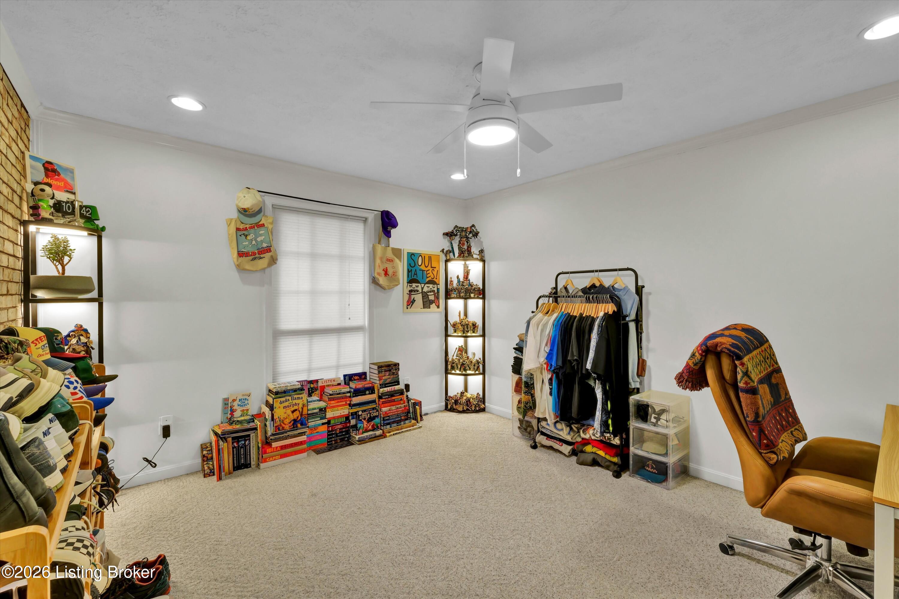 112 Tyler Dr