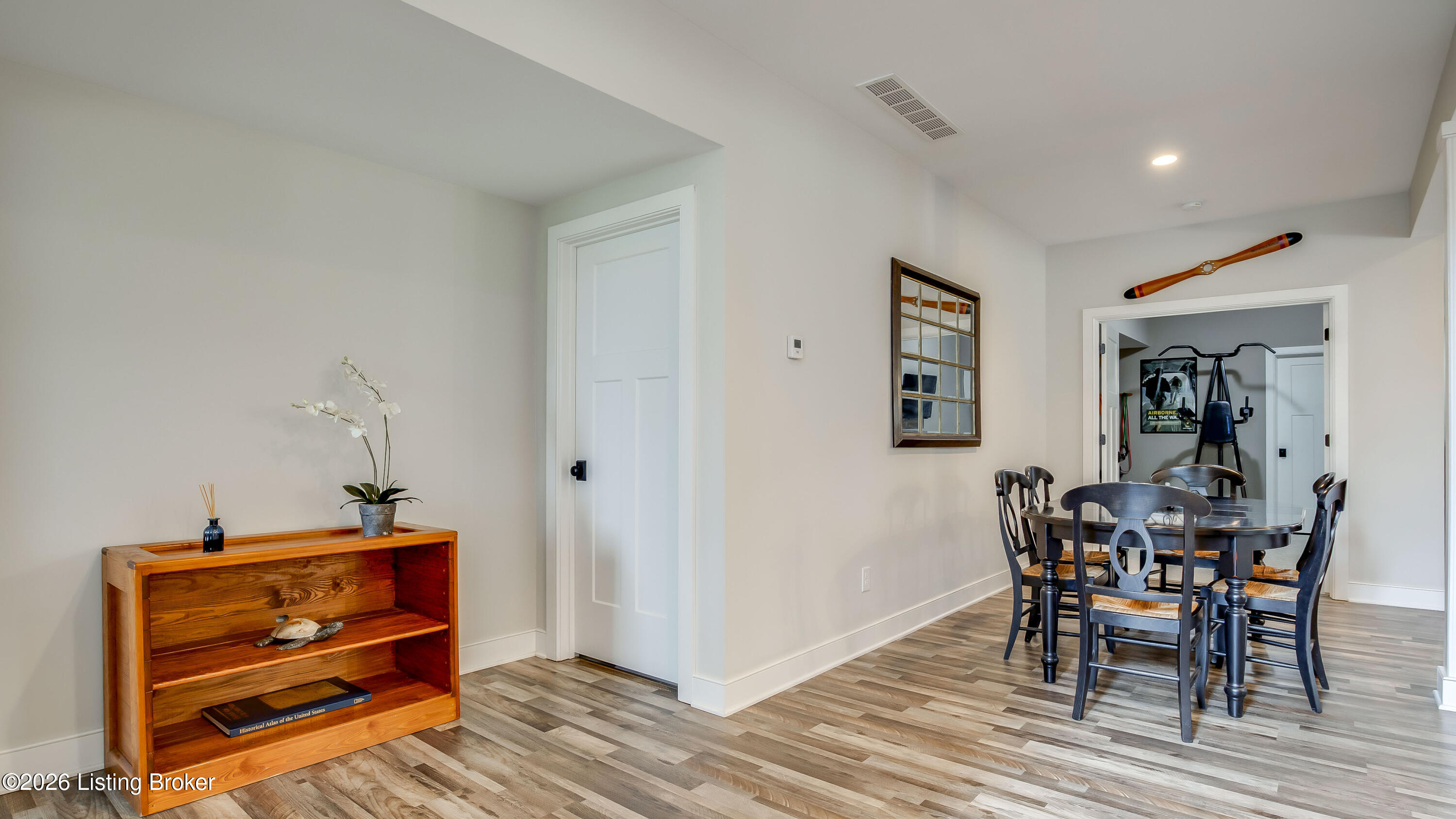290 Lansdowne Cresent