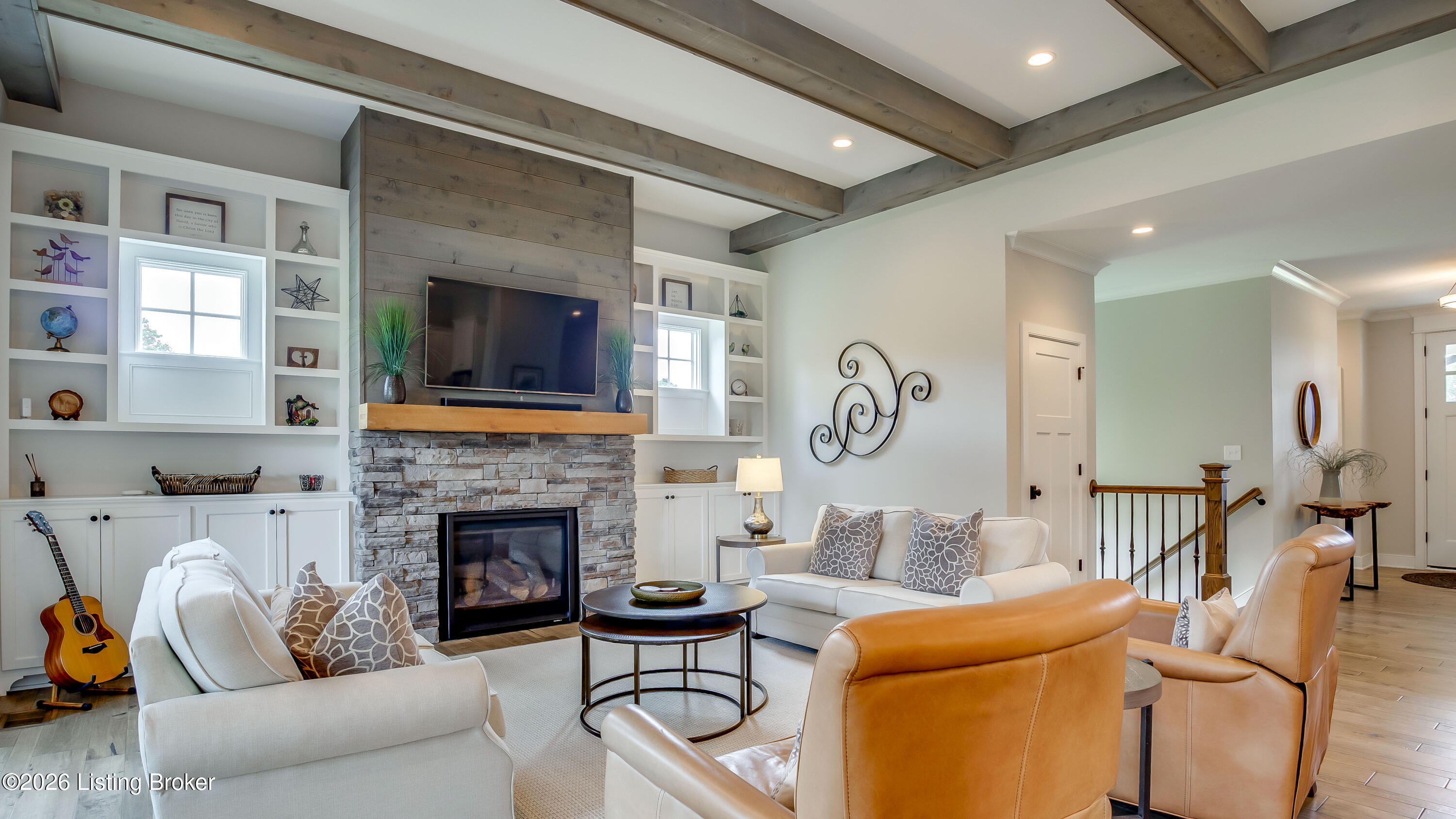 290 Lansdowne Cresent