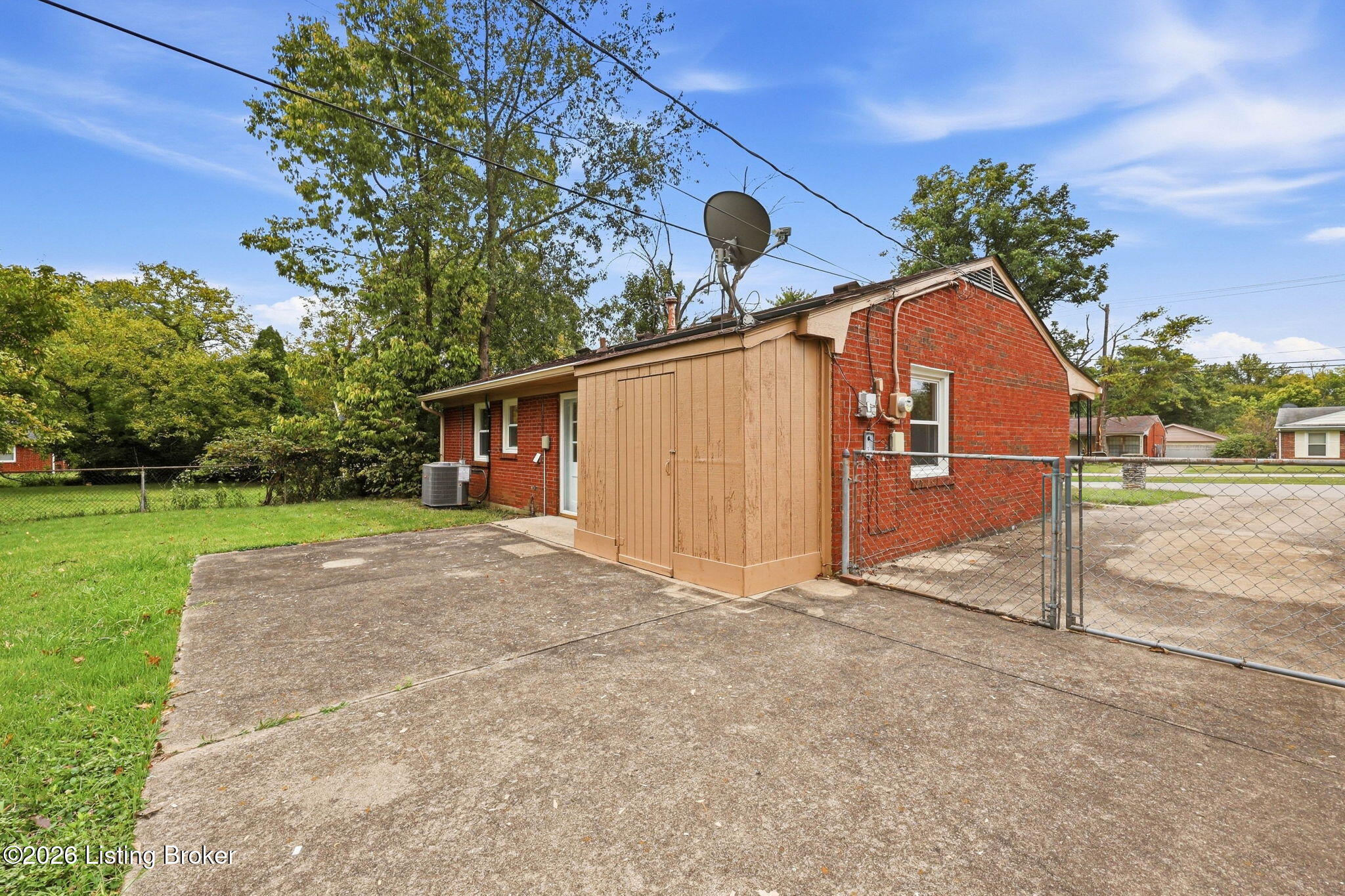 10013 Merioneth Dr