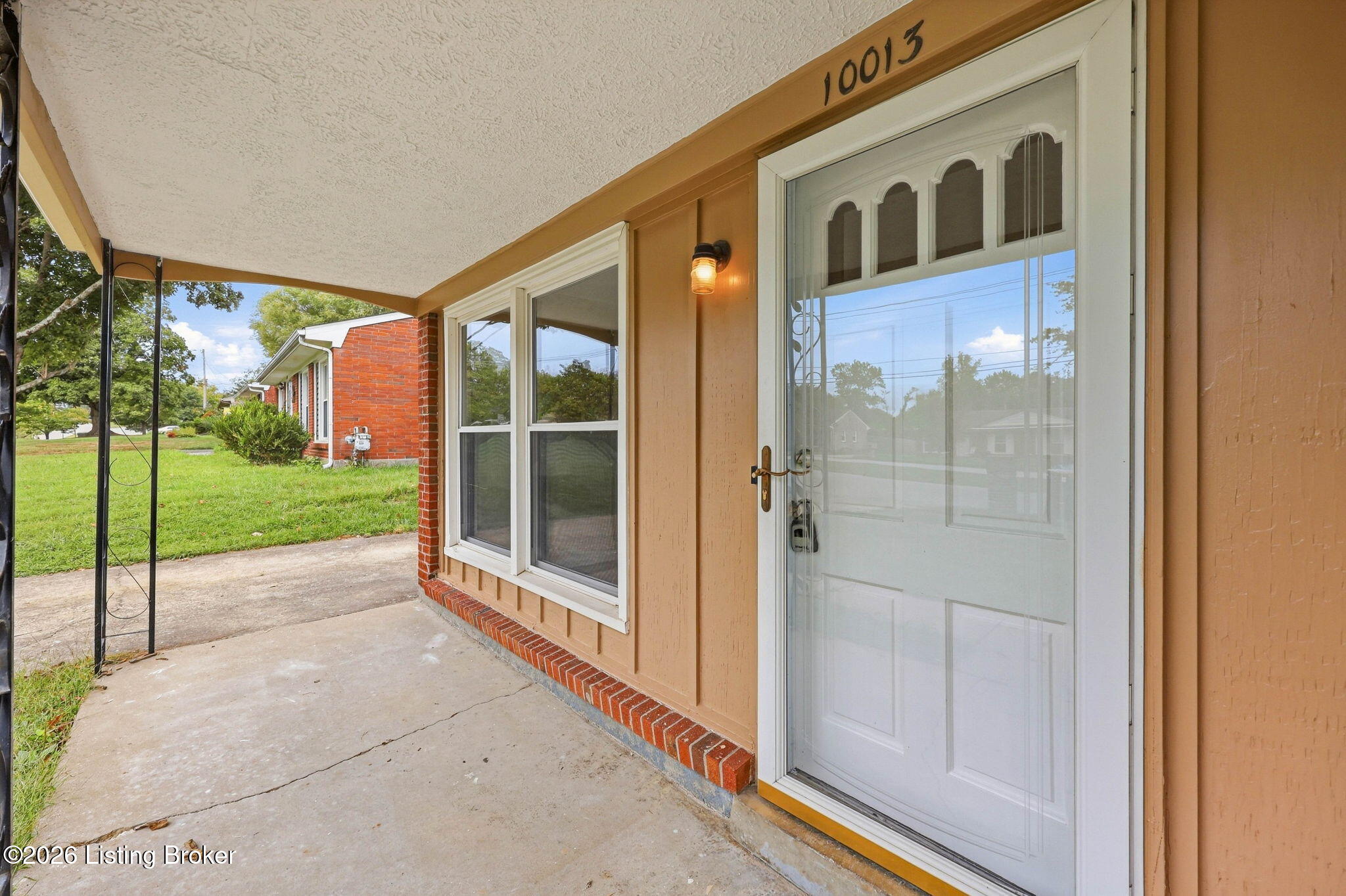 10013 Merioneth Dr
