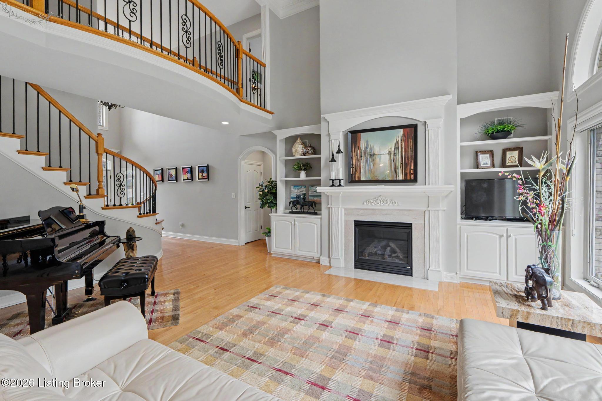 8803 Summit Ridge Dr