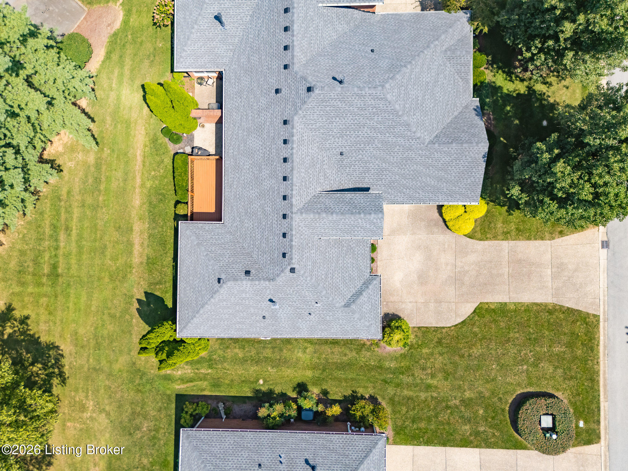 10021 Forest Village Ln