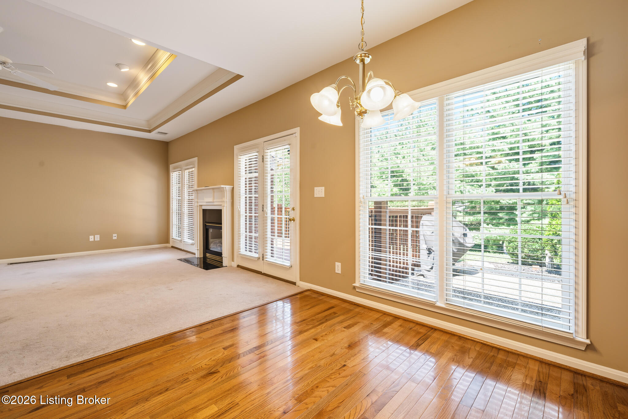 10021 Forest Village Ln