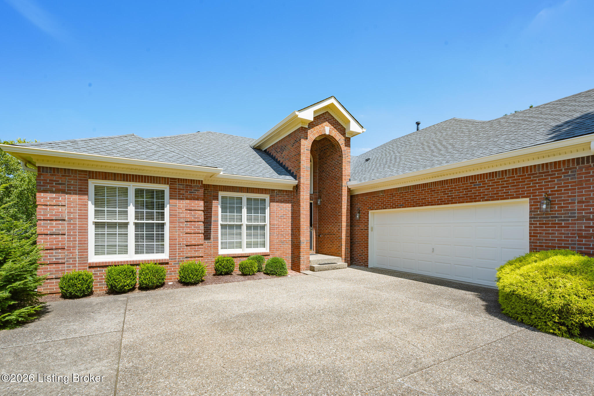 10021 Forest Village Ln