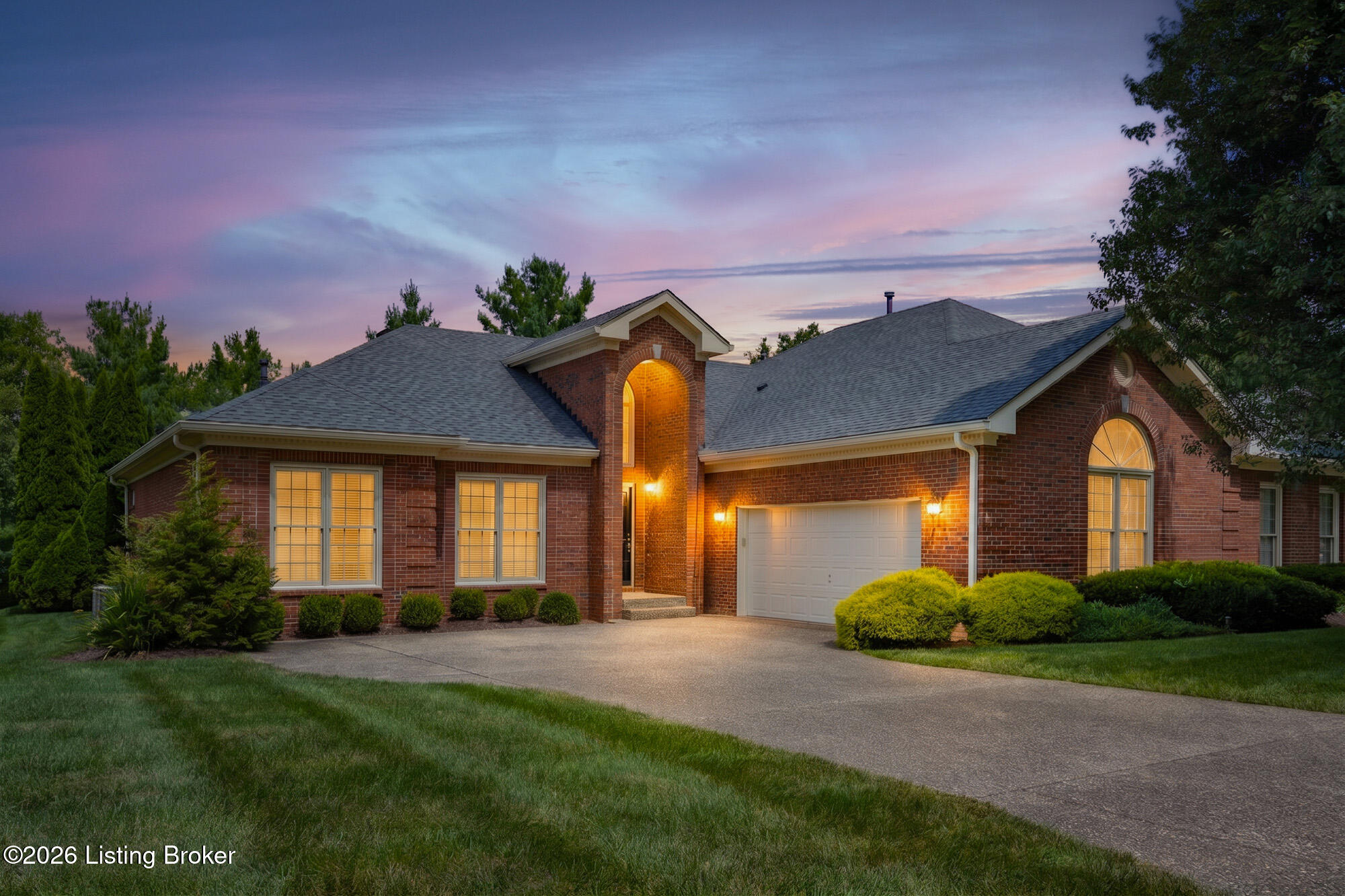 10021 Forest Village Ln