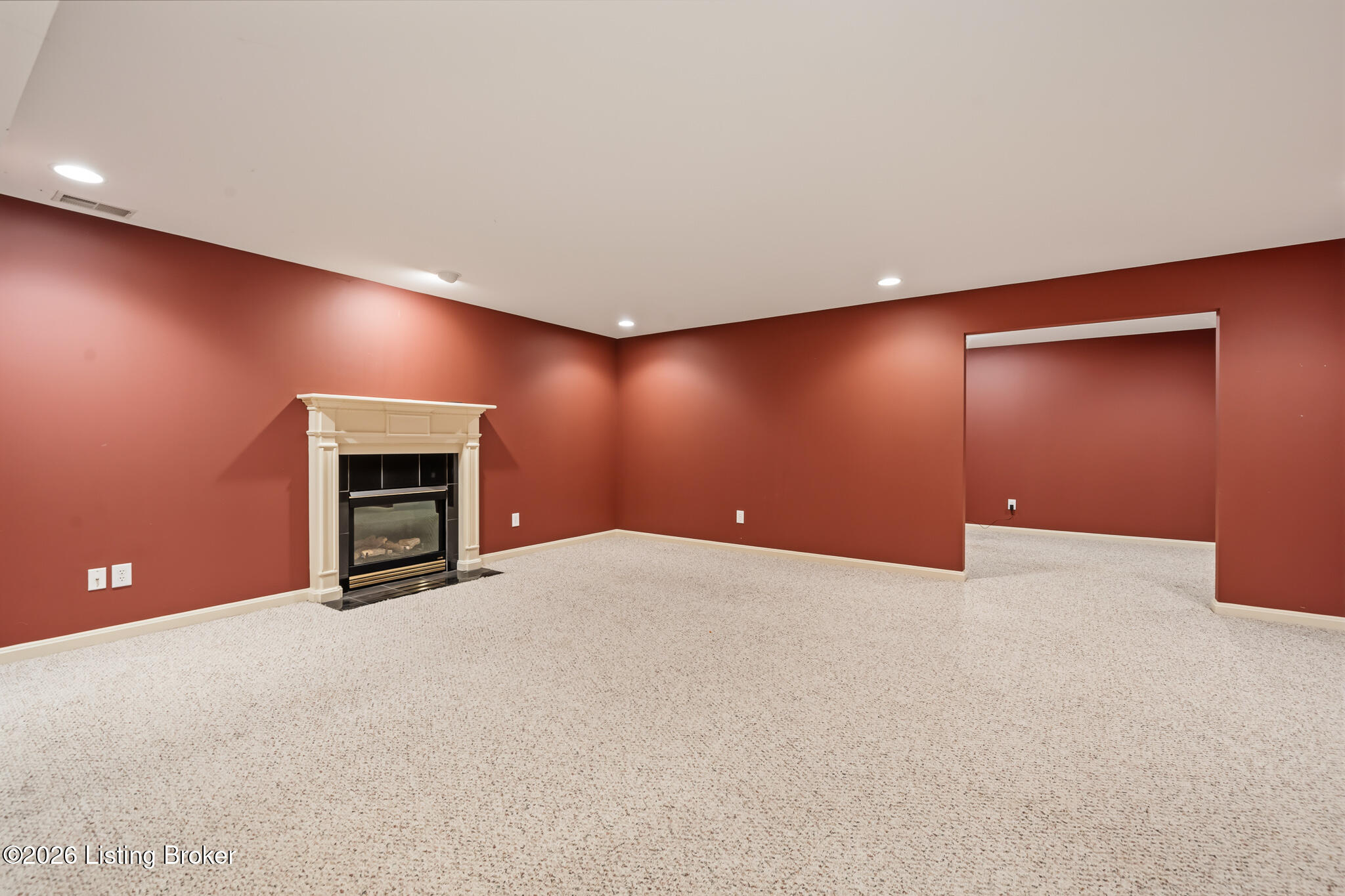 10021 Forest Village Ln