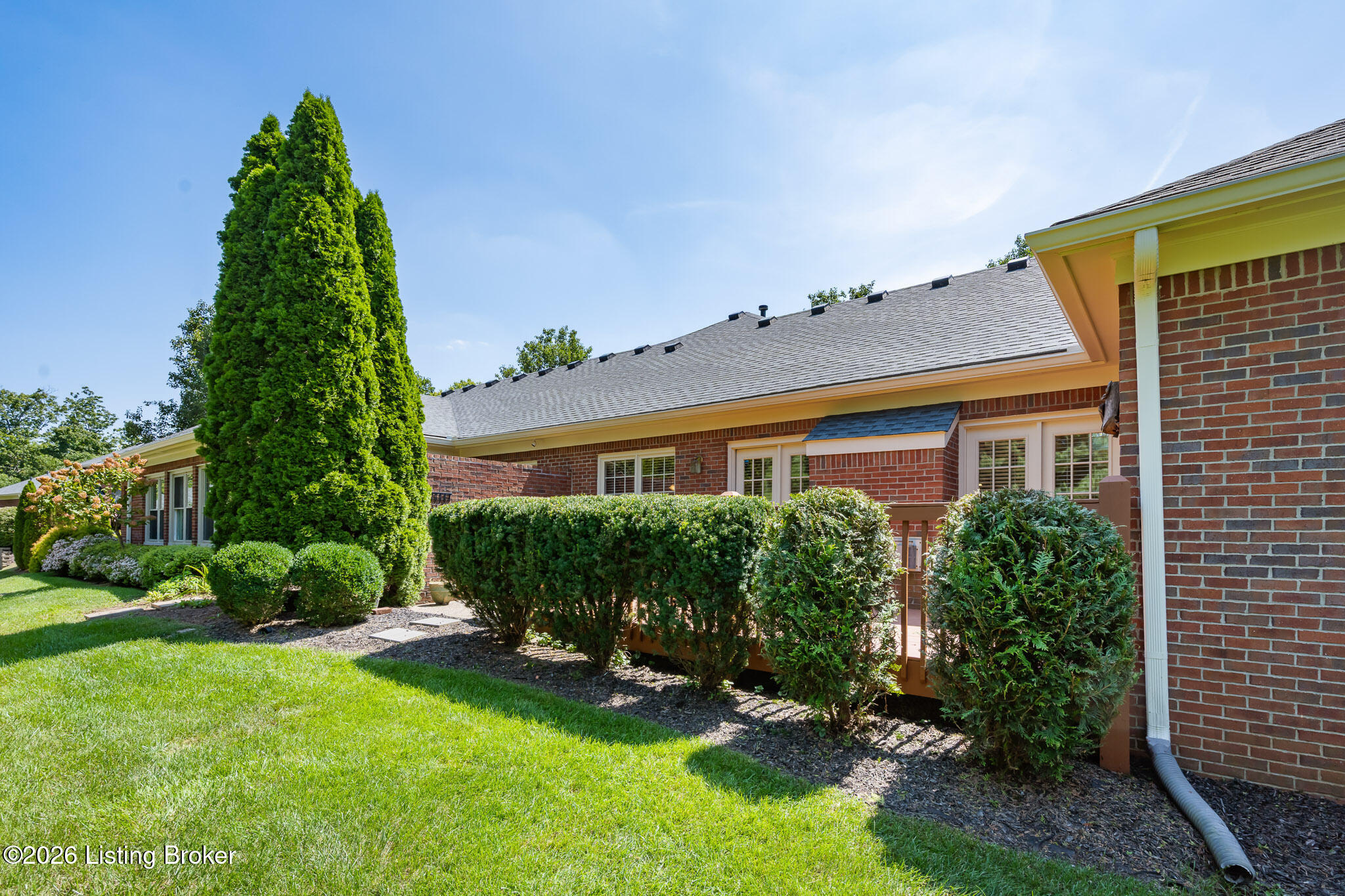 10021 Forest Village Ln