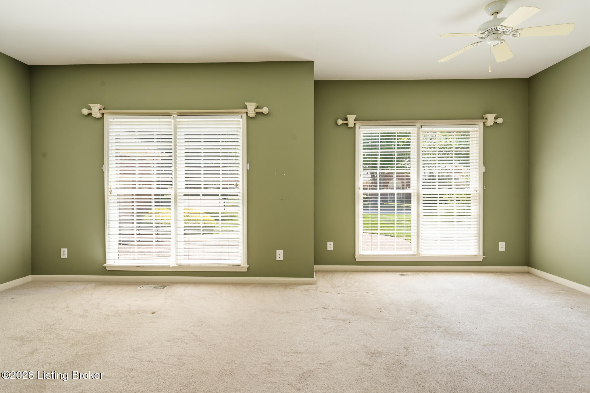10021 Forest Village Ln
