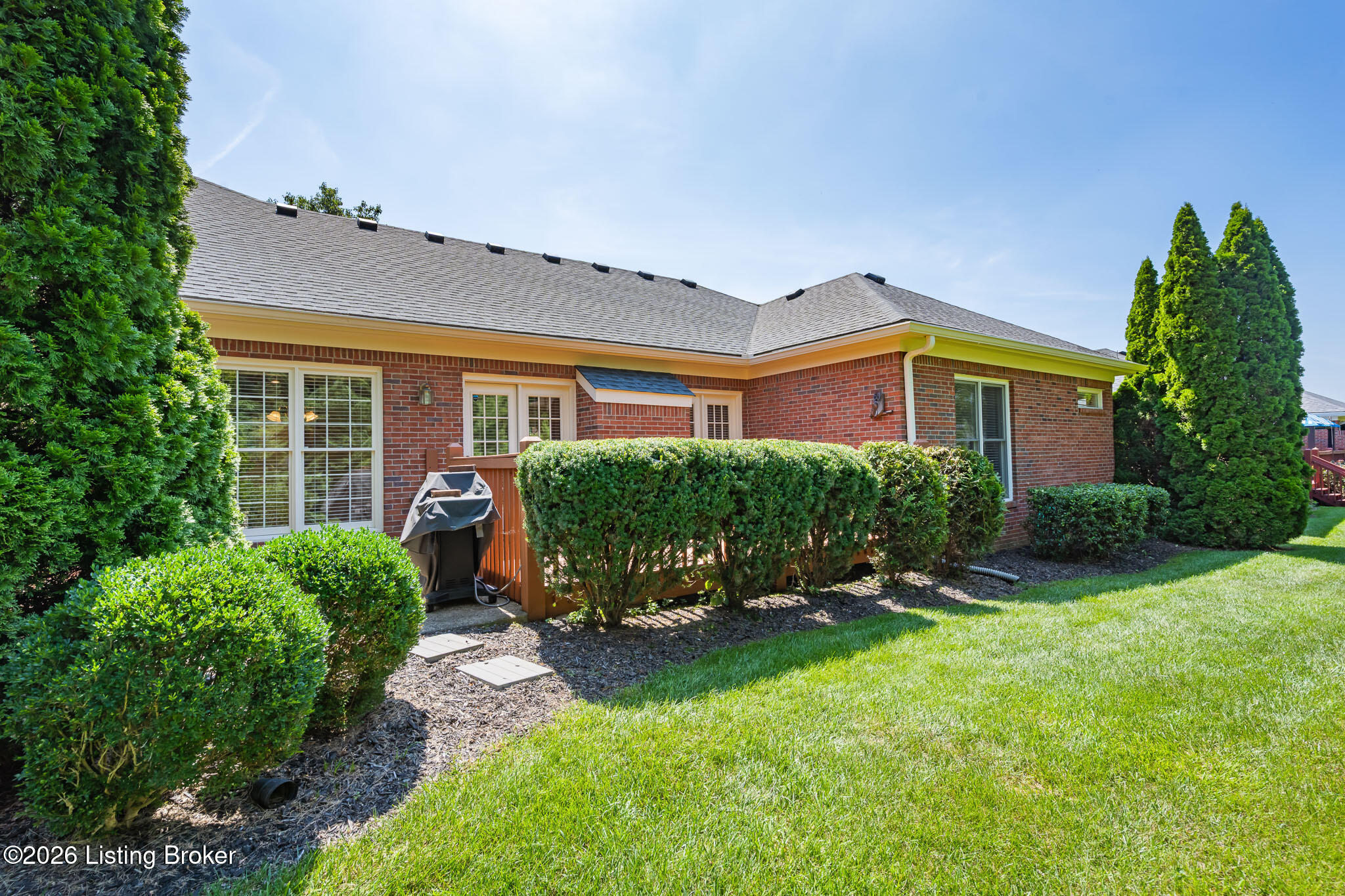 10021 Forest Village Ln