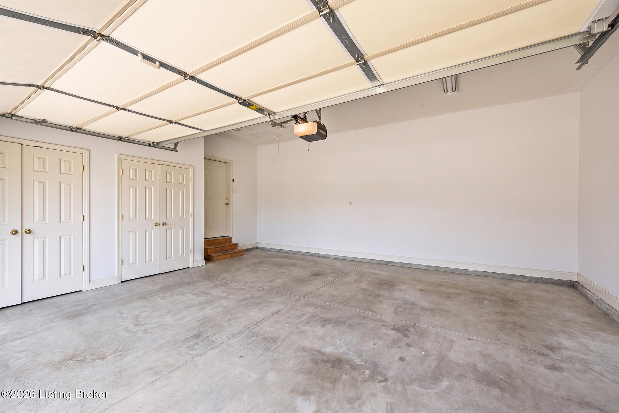 10021 Forest Village Ln
