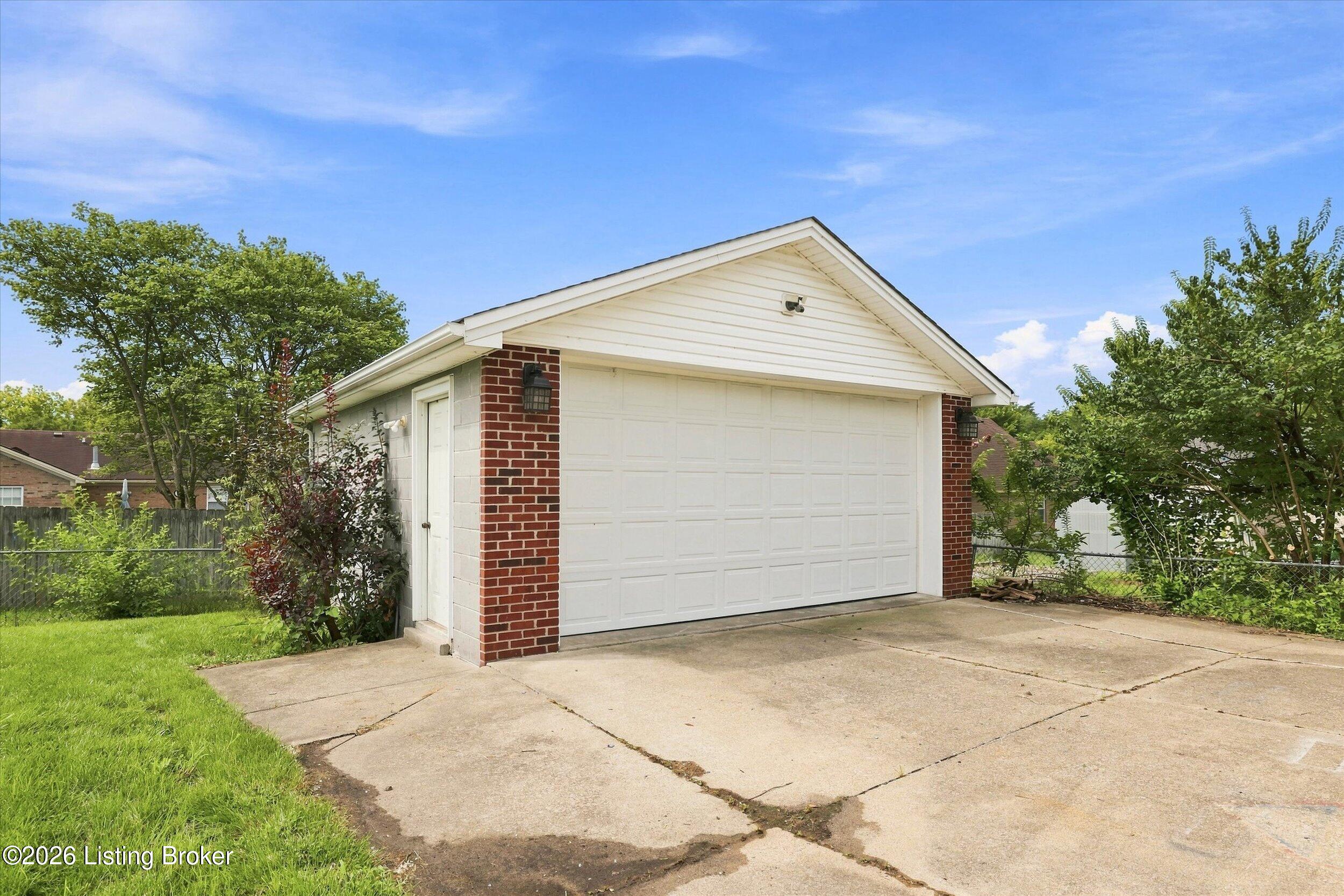 8702 Vision Pl