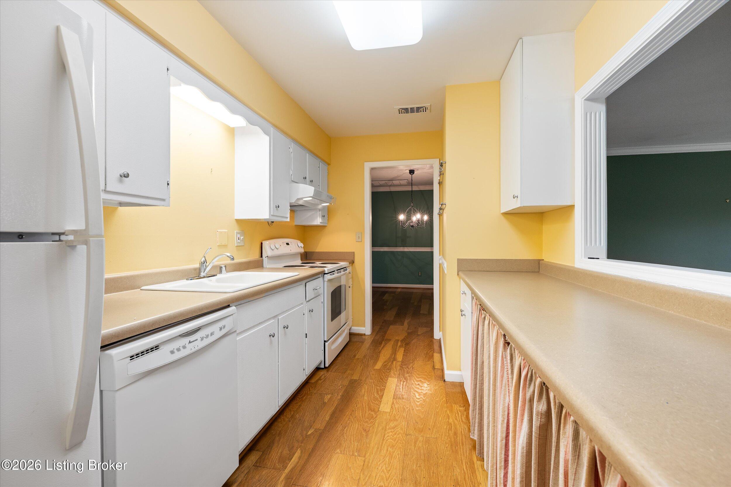 201 Ramsgate Gardens Ct 104