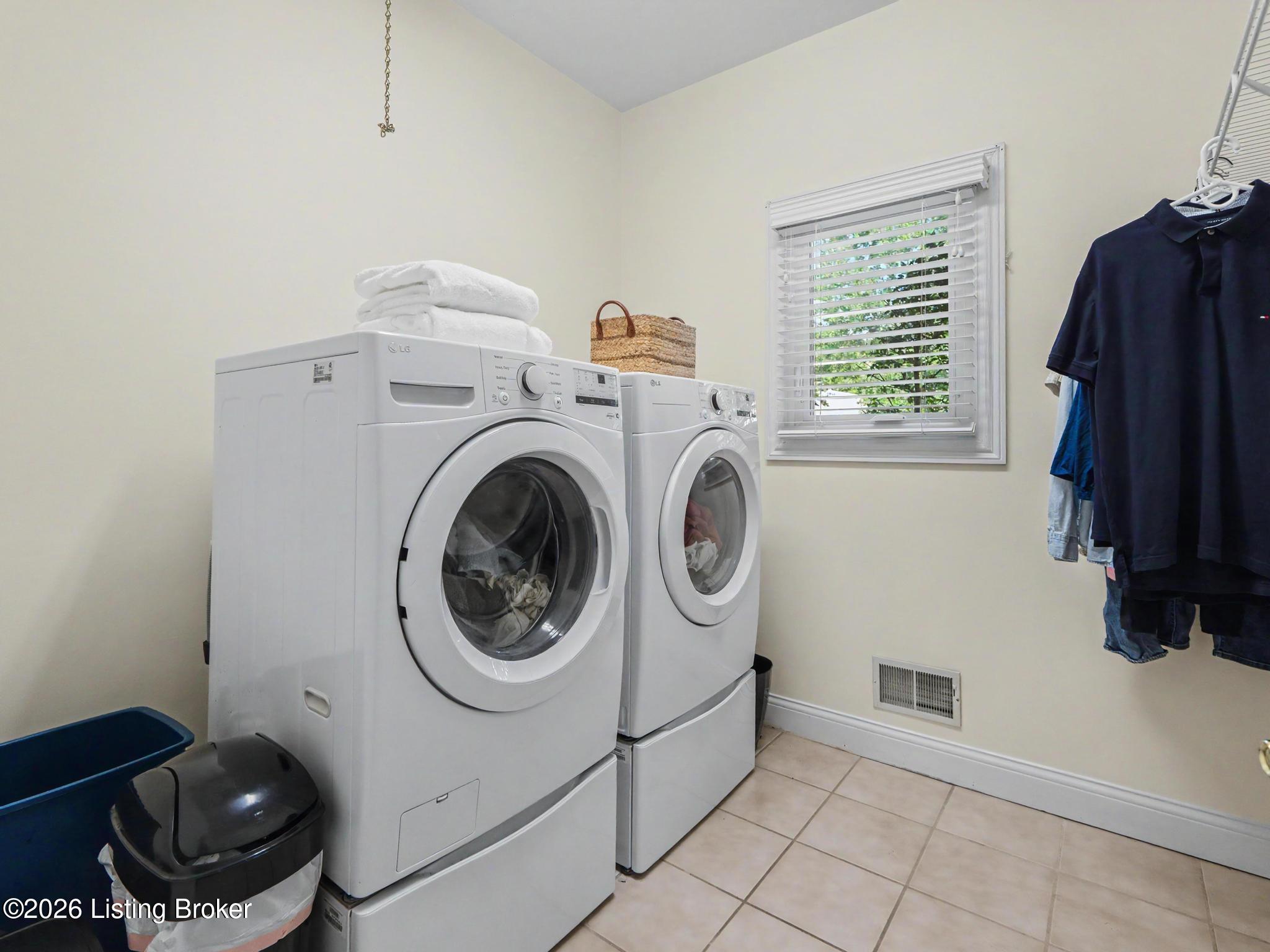 1112 Bentwood Place Ct