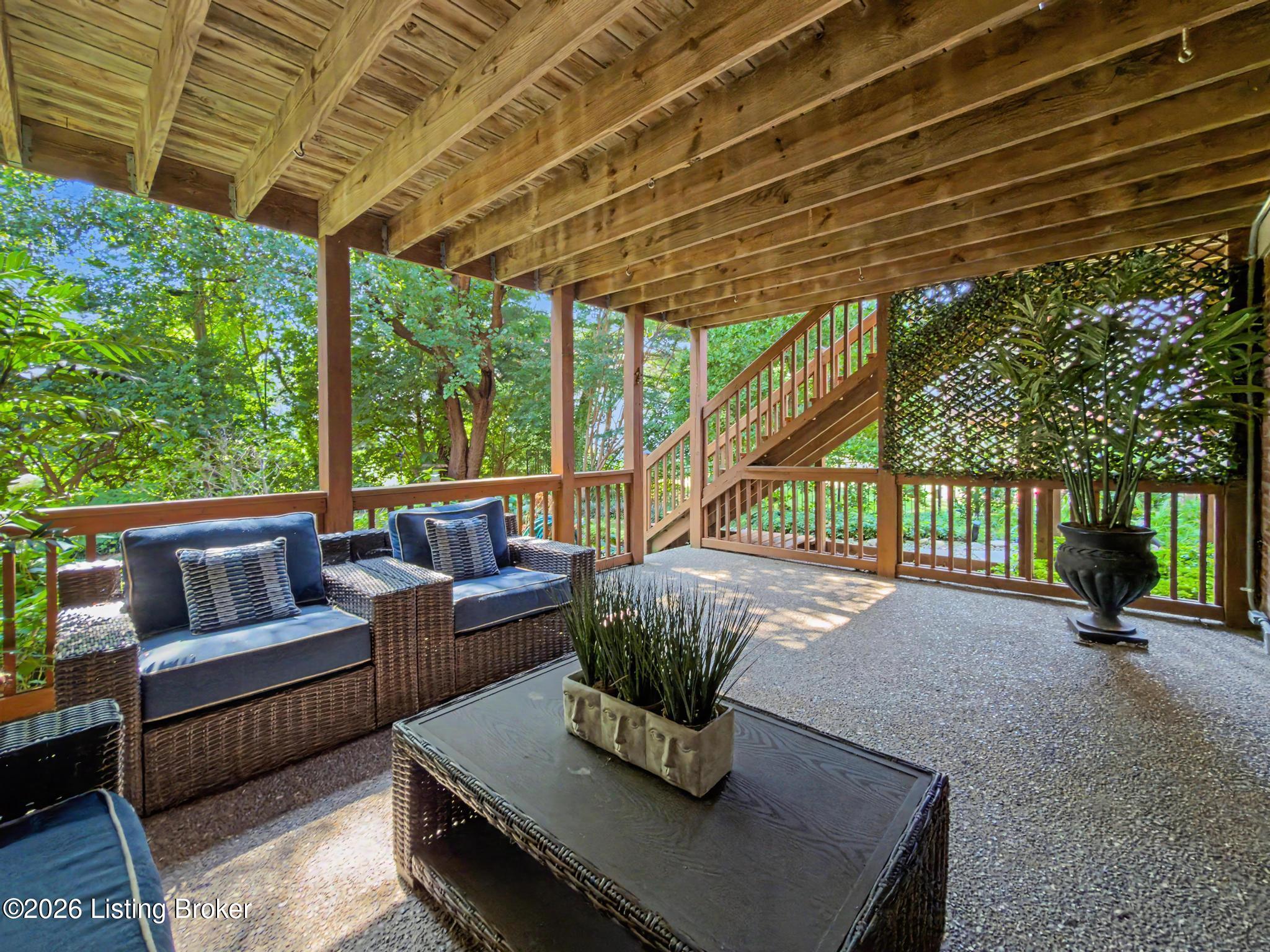 1112 Bentwood Place Ct