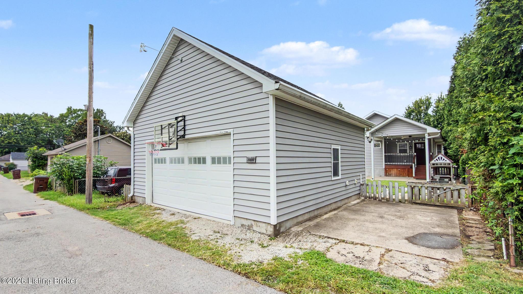 3812 Warner Ave