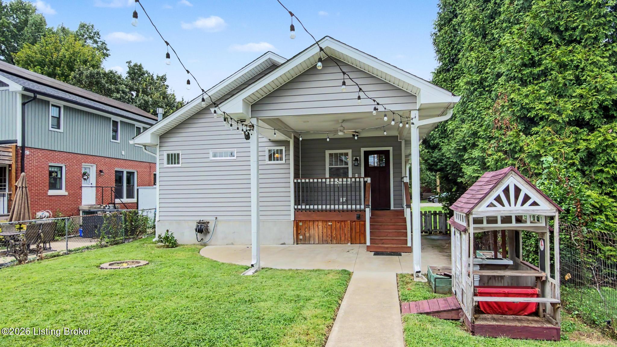 3812 Warner Ave