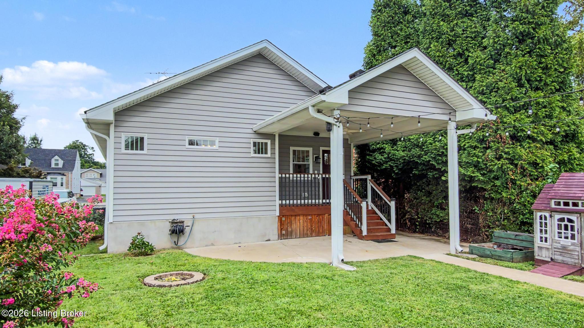 3812 Warner Ave