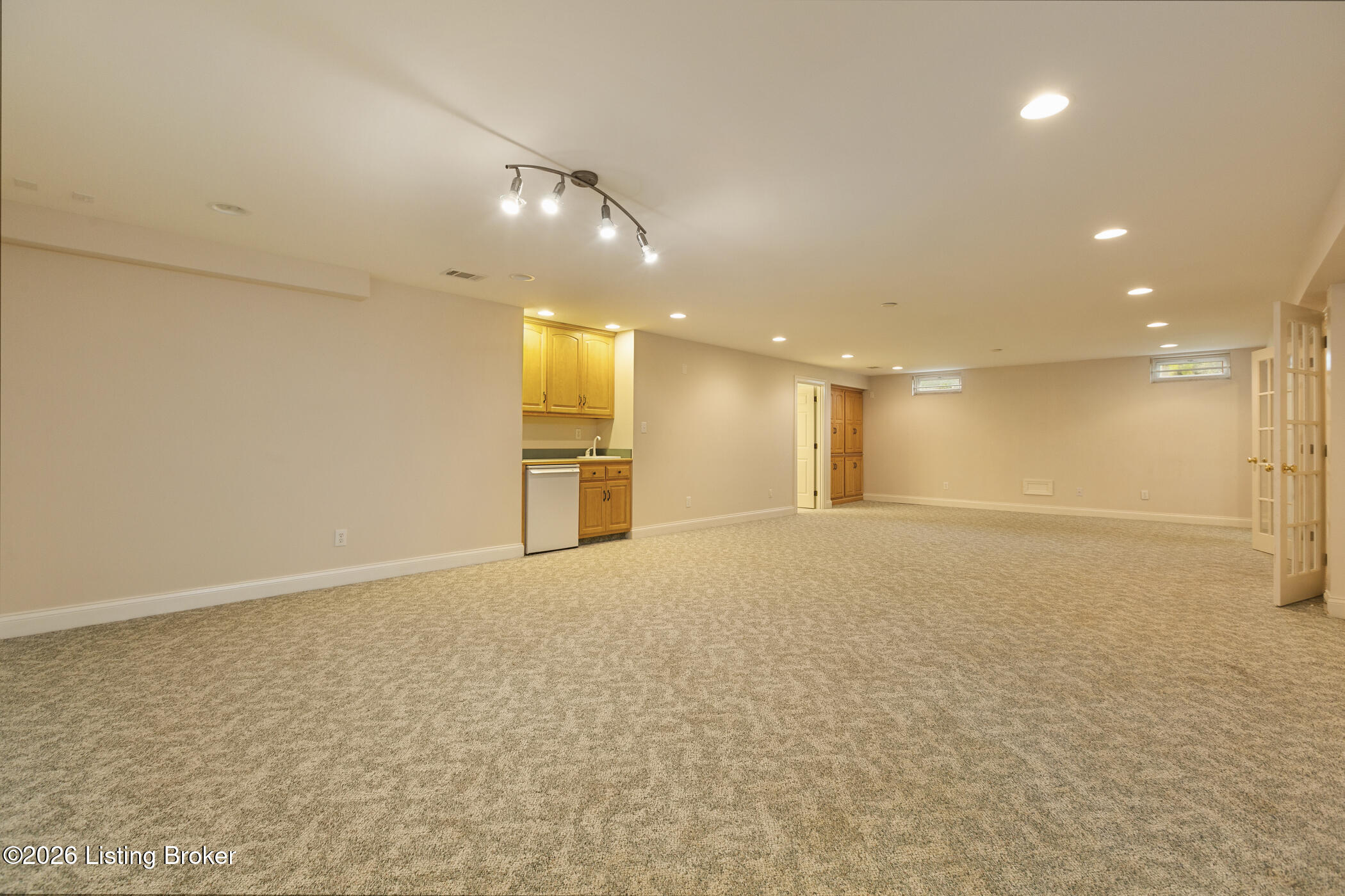 3916 Rock Bay Dr
