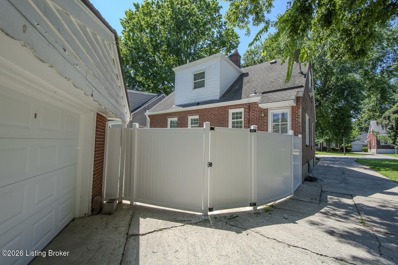2901 Dartmouth Ave
