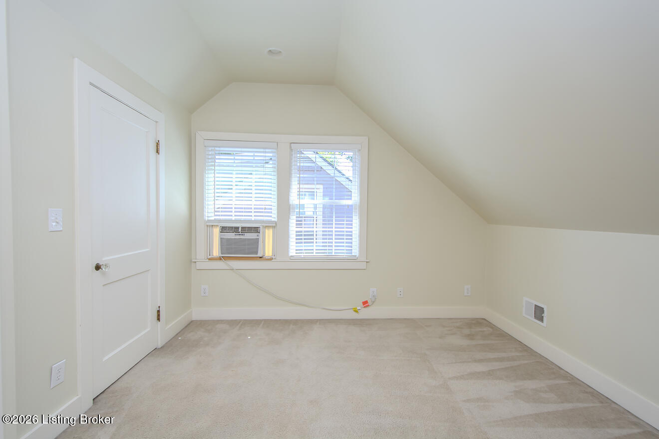 2901 Dartmouth Ave