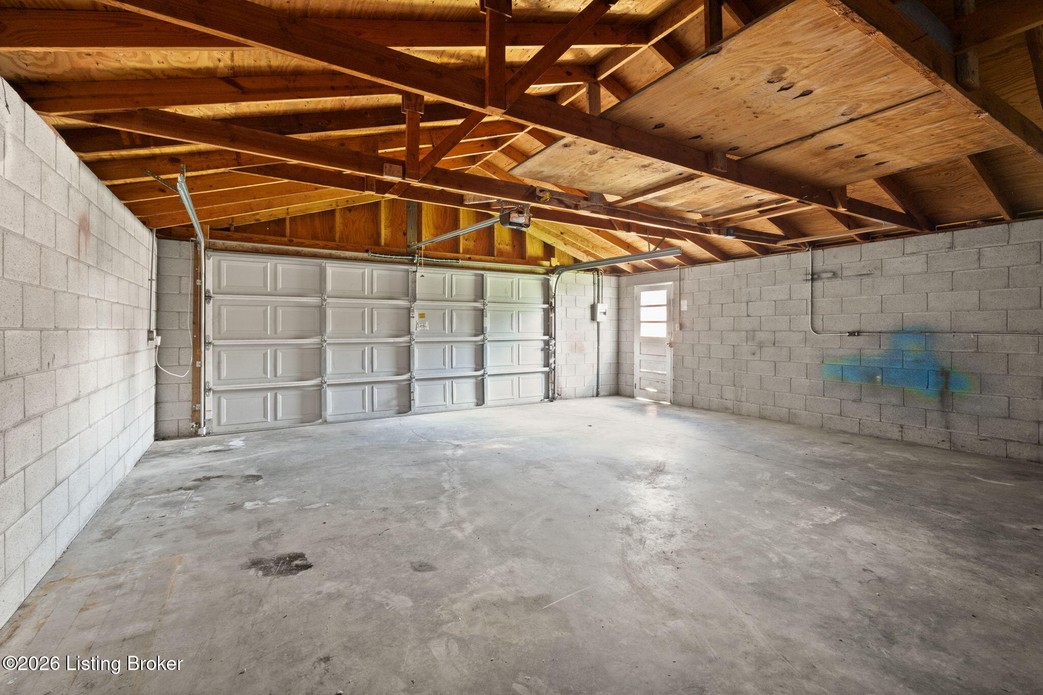 7106 Sunny Vale Way