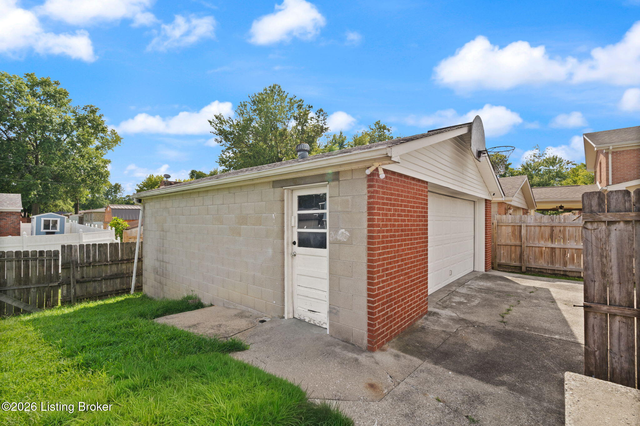 7106 Sunny Vale Way