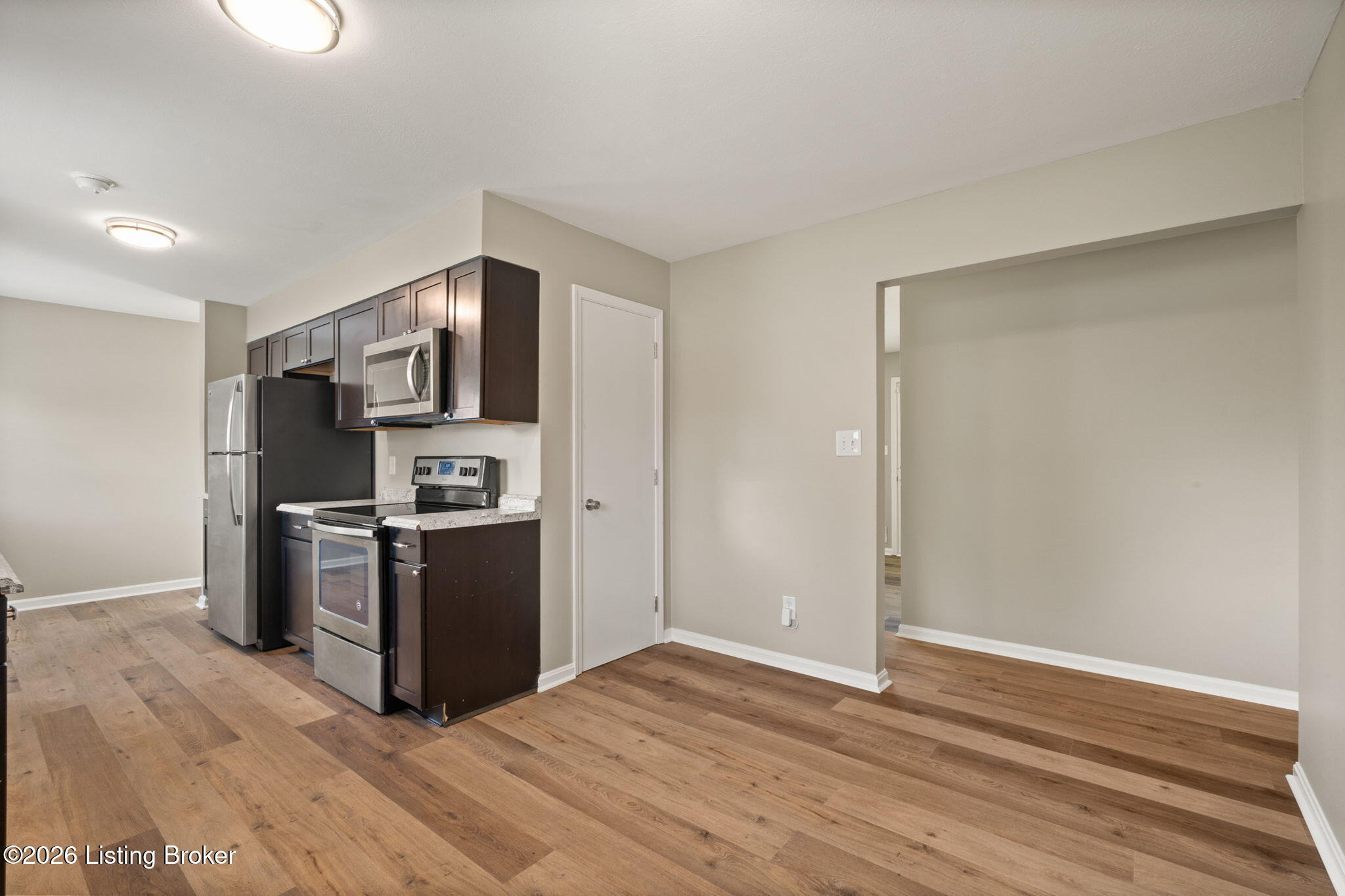 7106 Sunny Vale Way