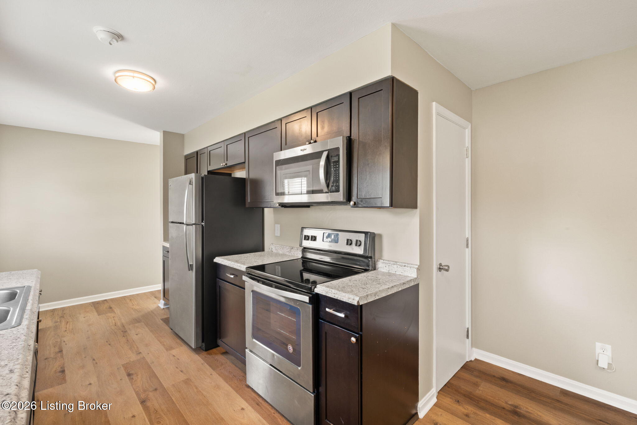 7106 Sunny Vale Way