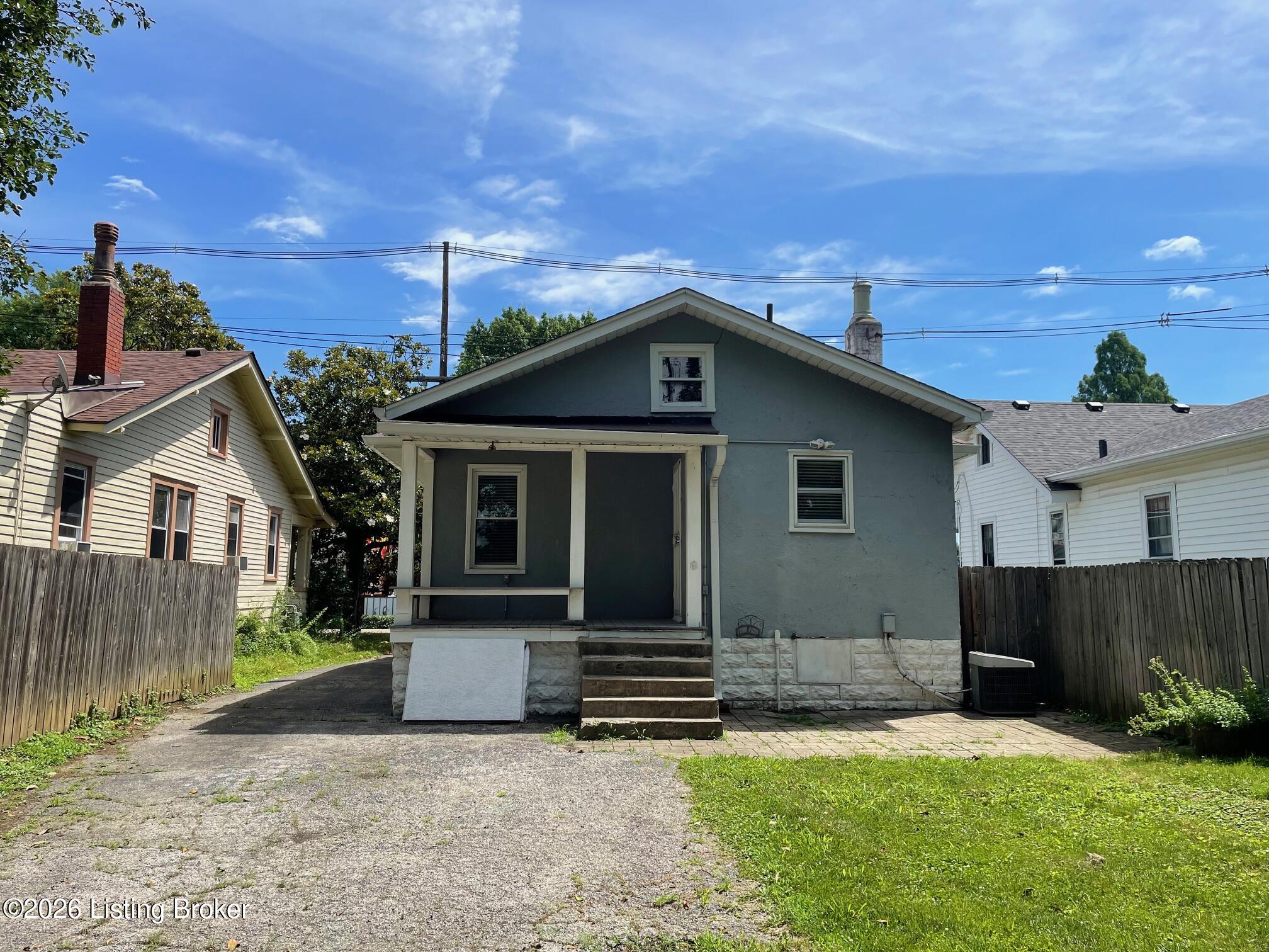 1104 Barret Ave