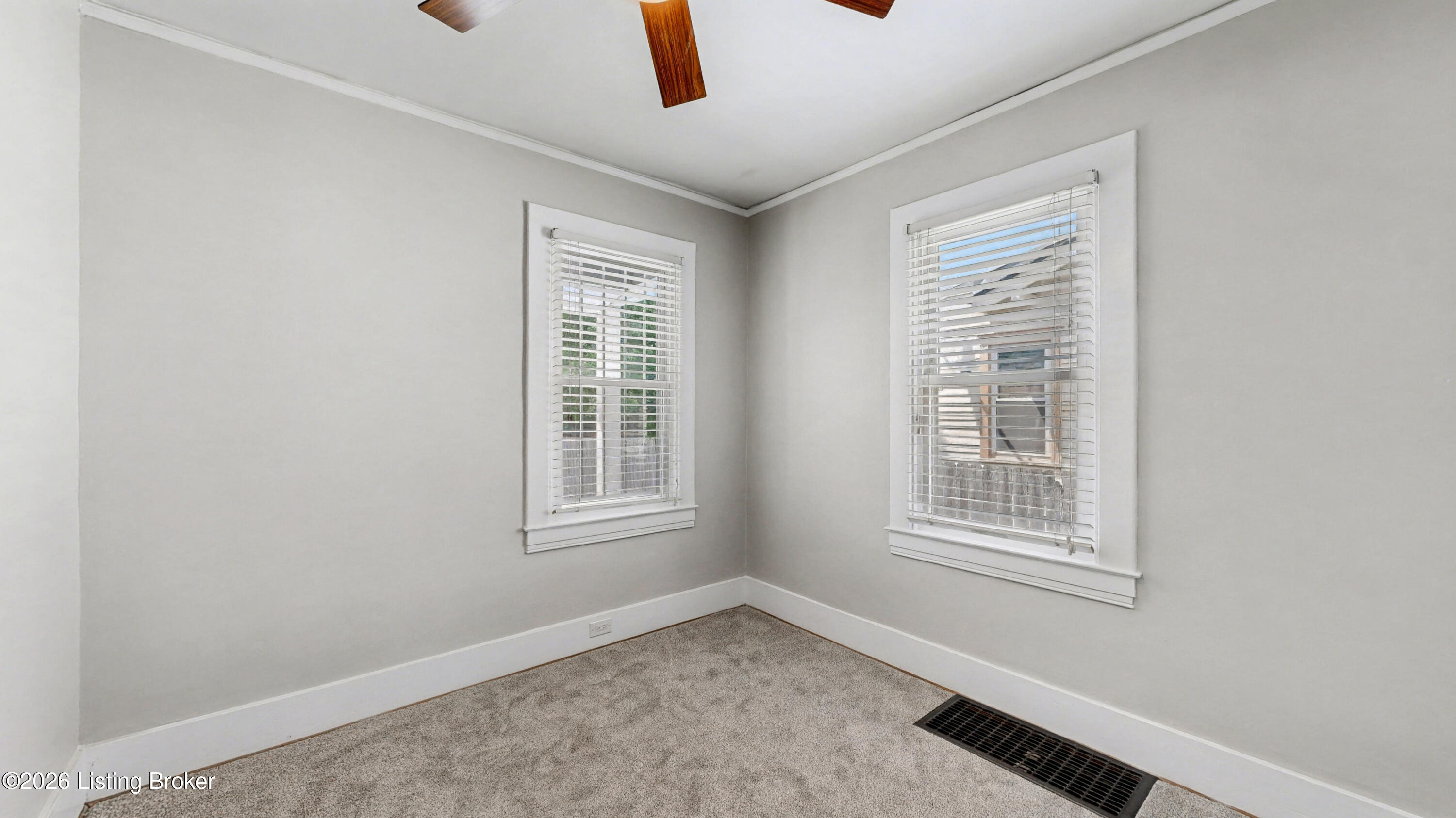 1104 Barret Ave