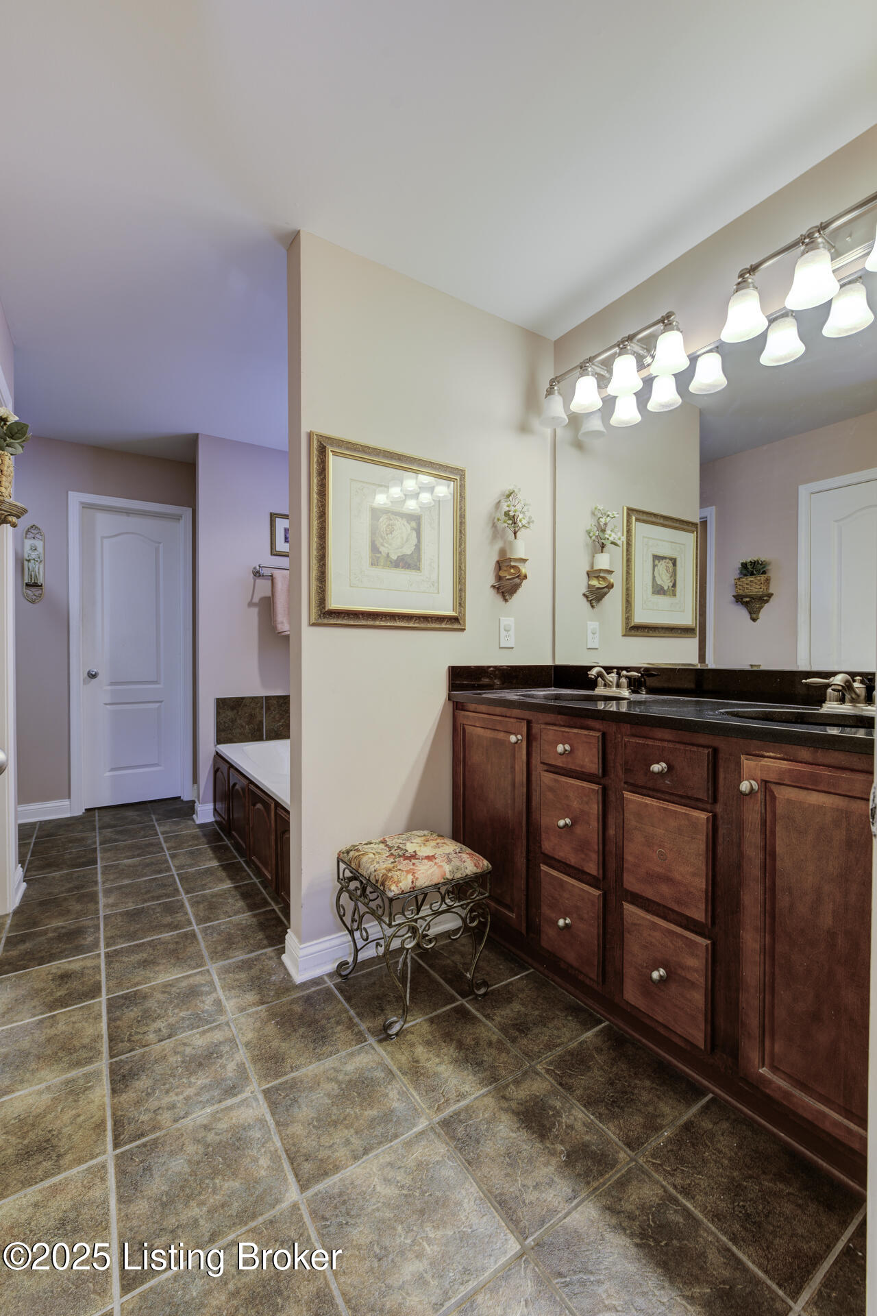 4237 Pleasant Glen Dr