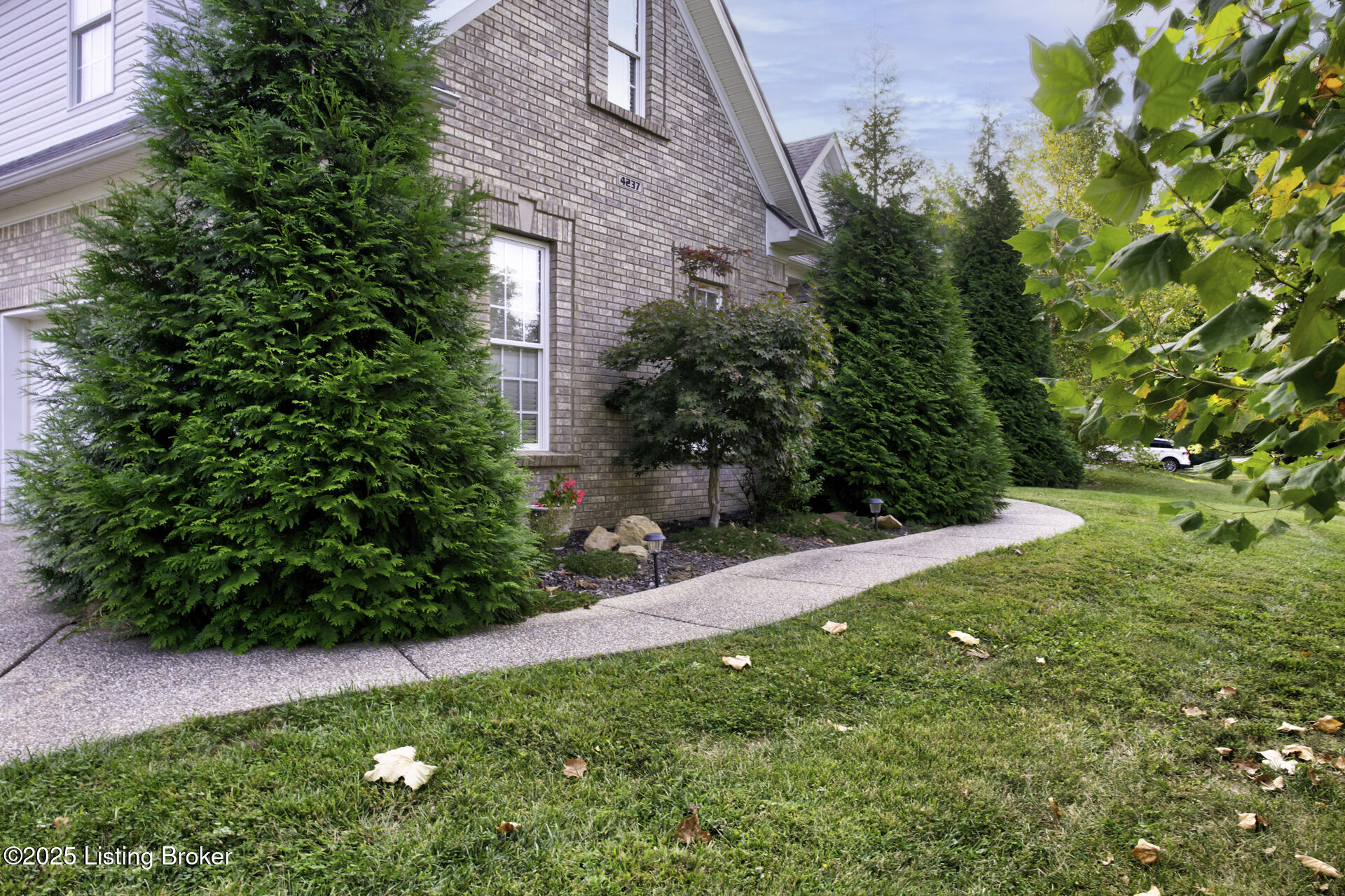 4237 Pleasant Glen Dr