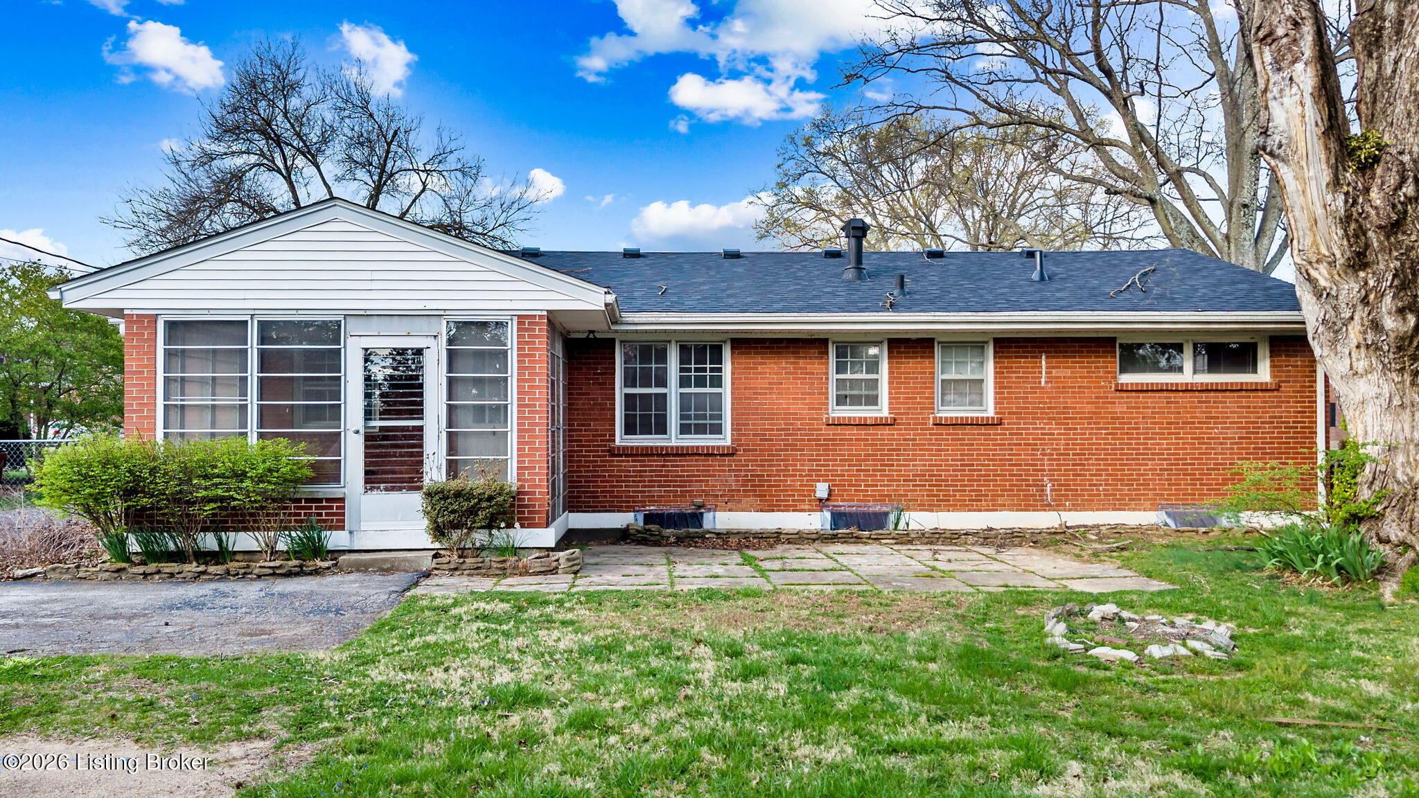4304 Statton Rd