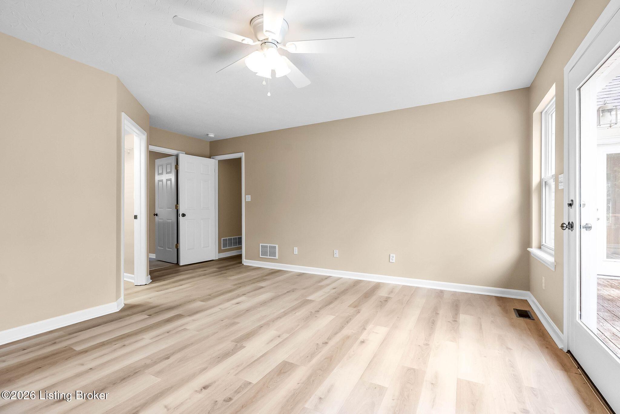 1601 Spinner Pl