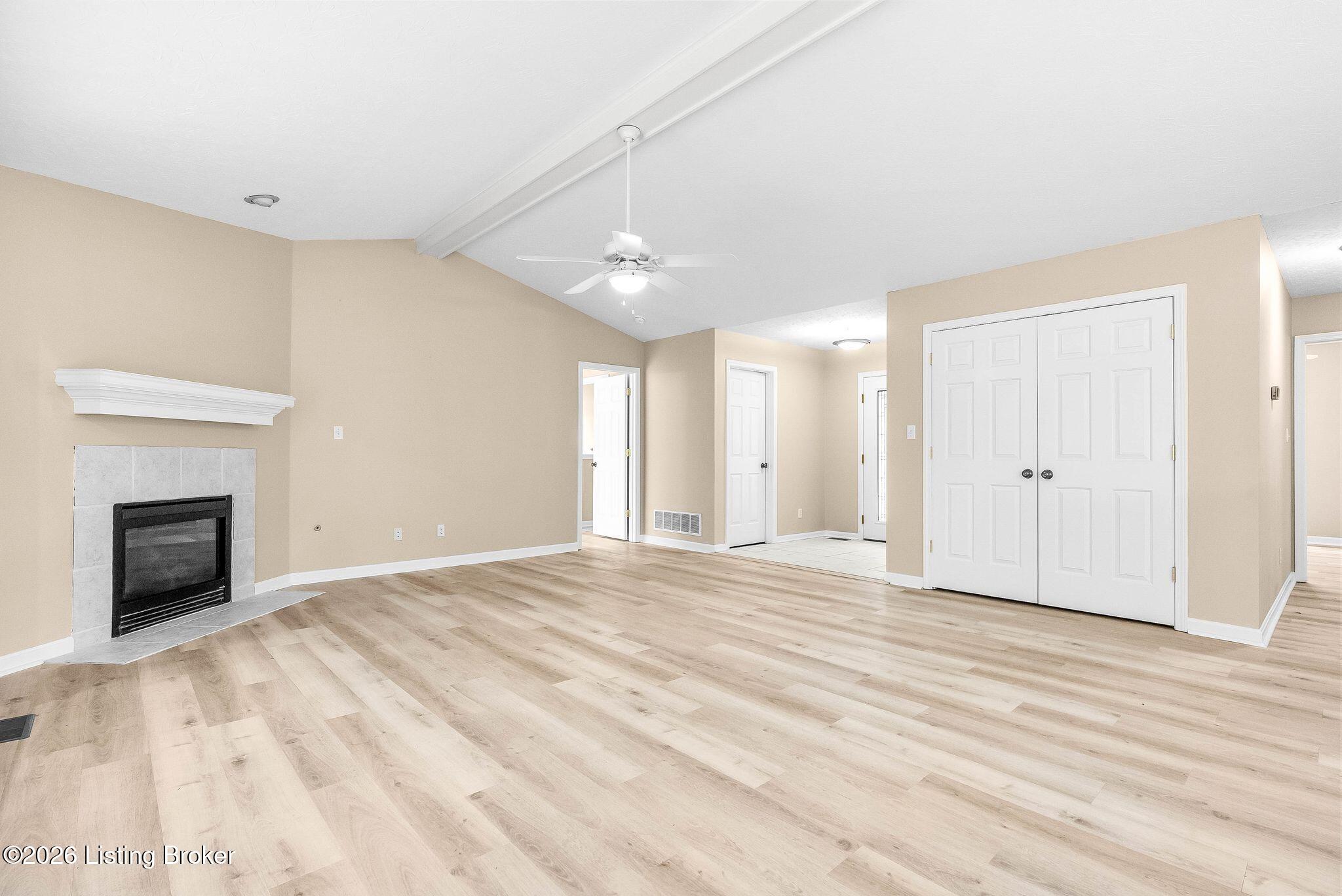 1601 Spinner Pl