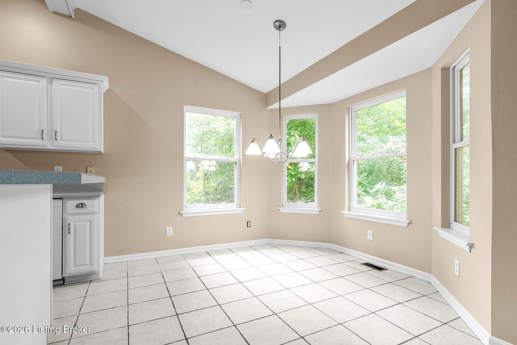 1601 Spinner Pl