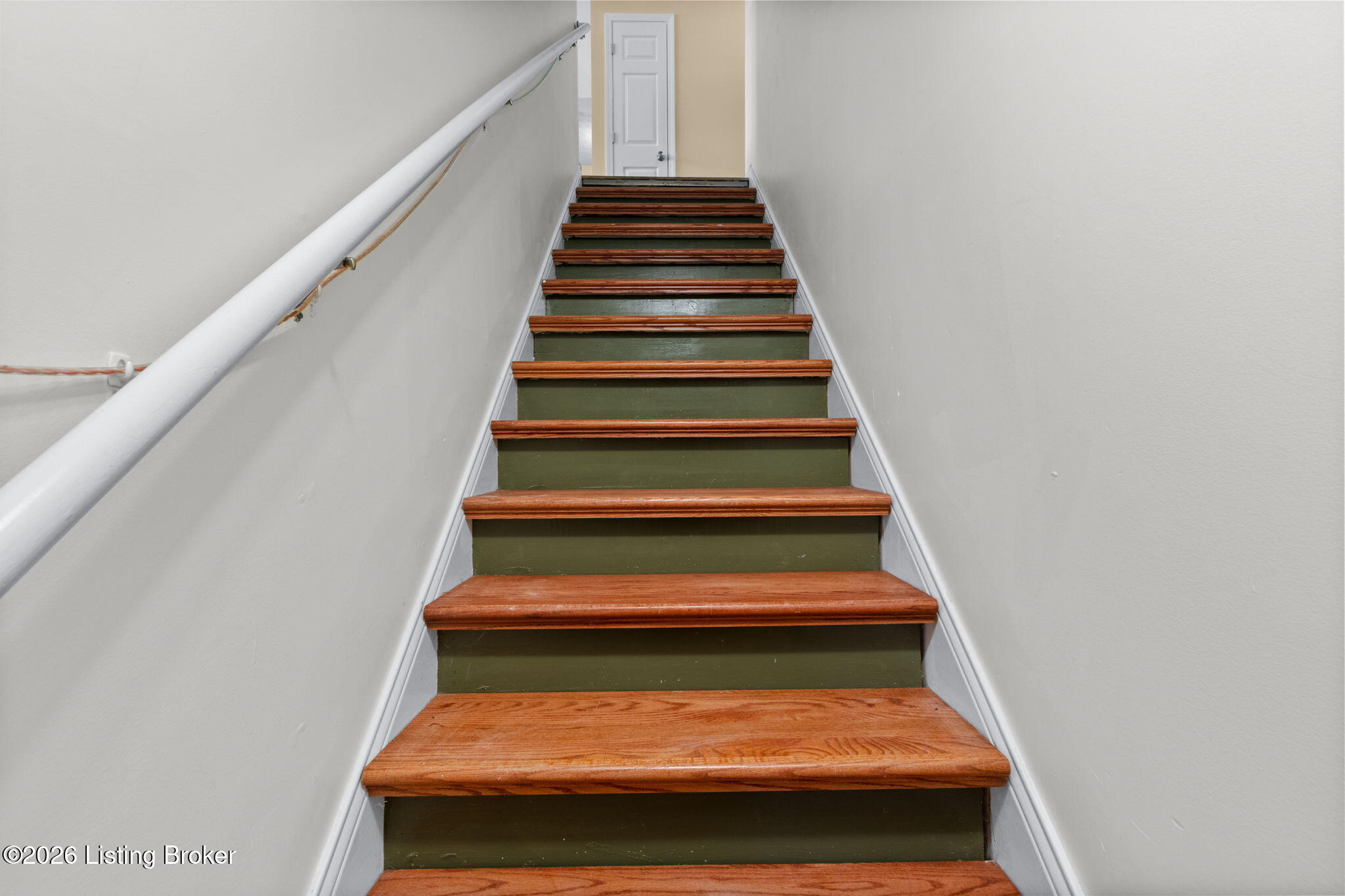 168 Maplewood Dr