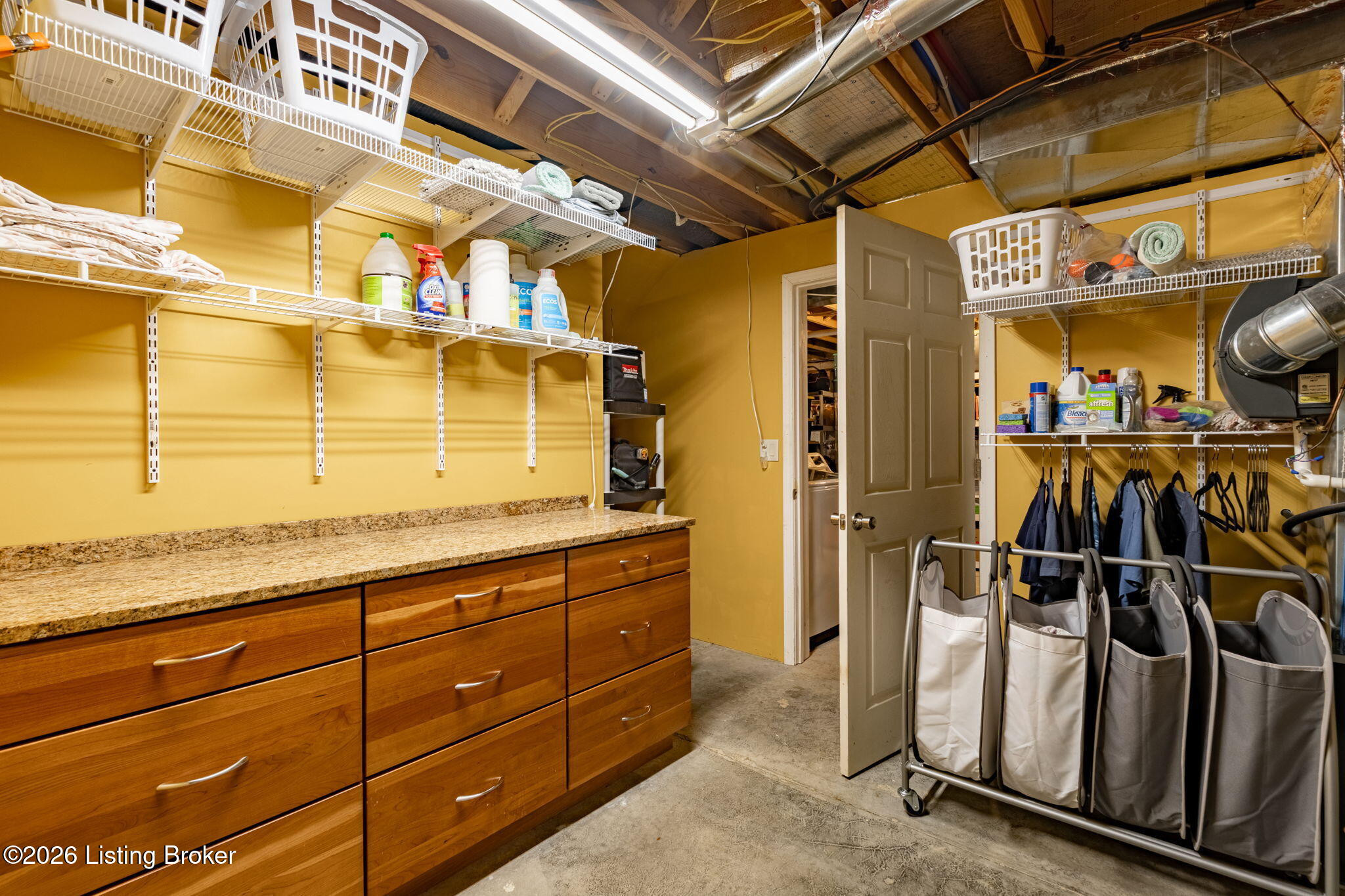 168 Maplewood Dr