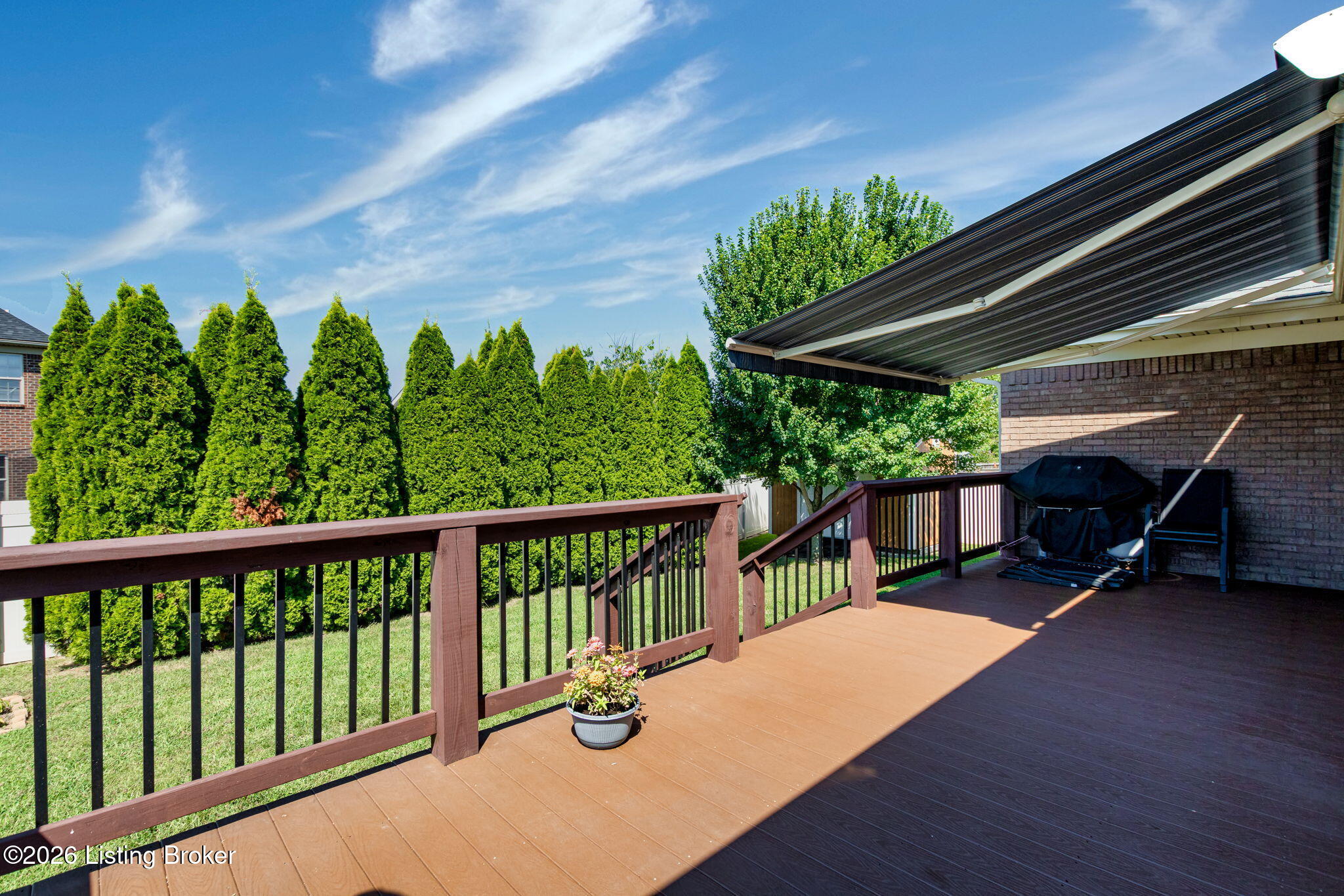 168 Maplewood Dr