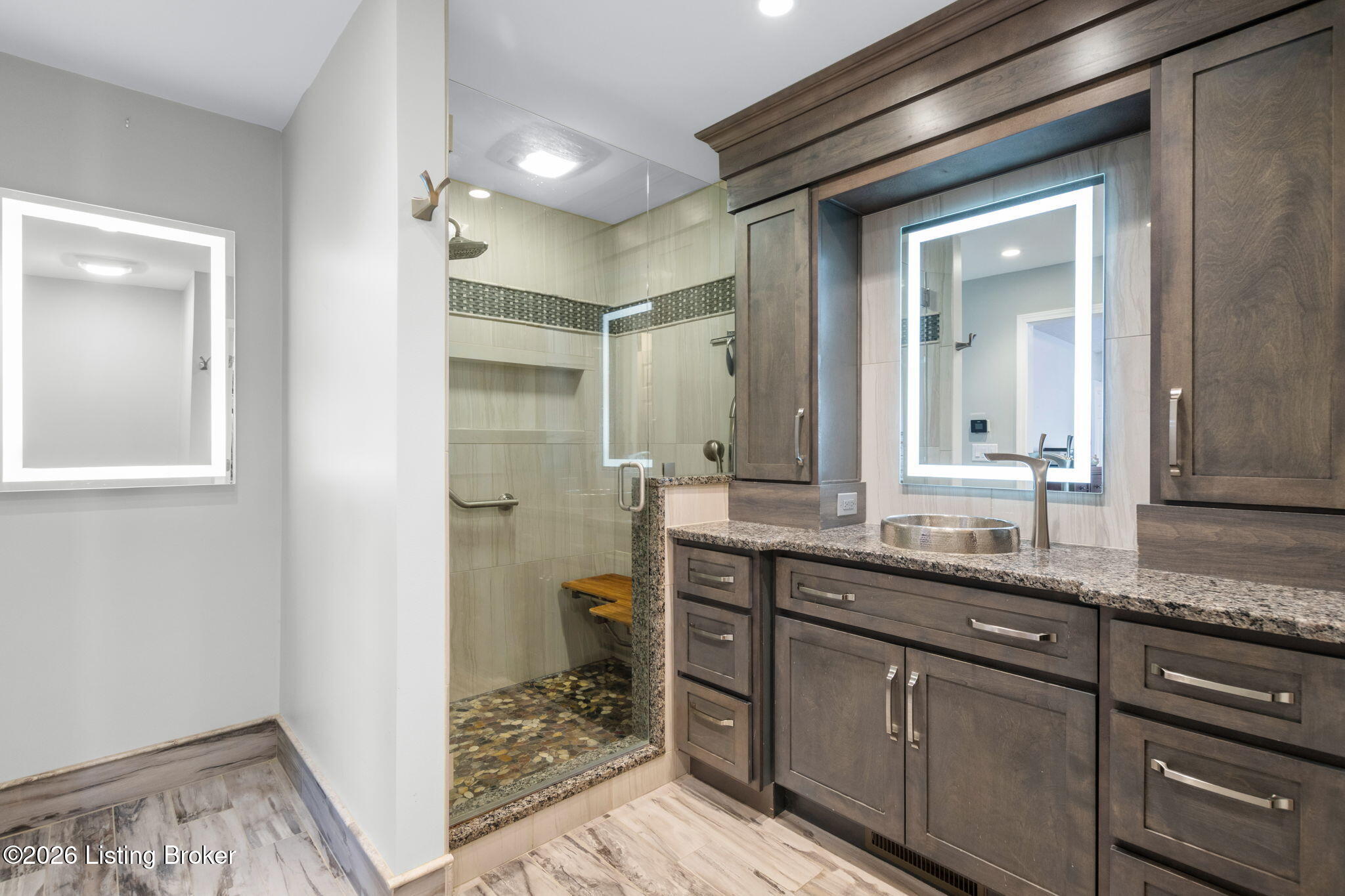 168 Maplewood Dr