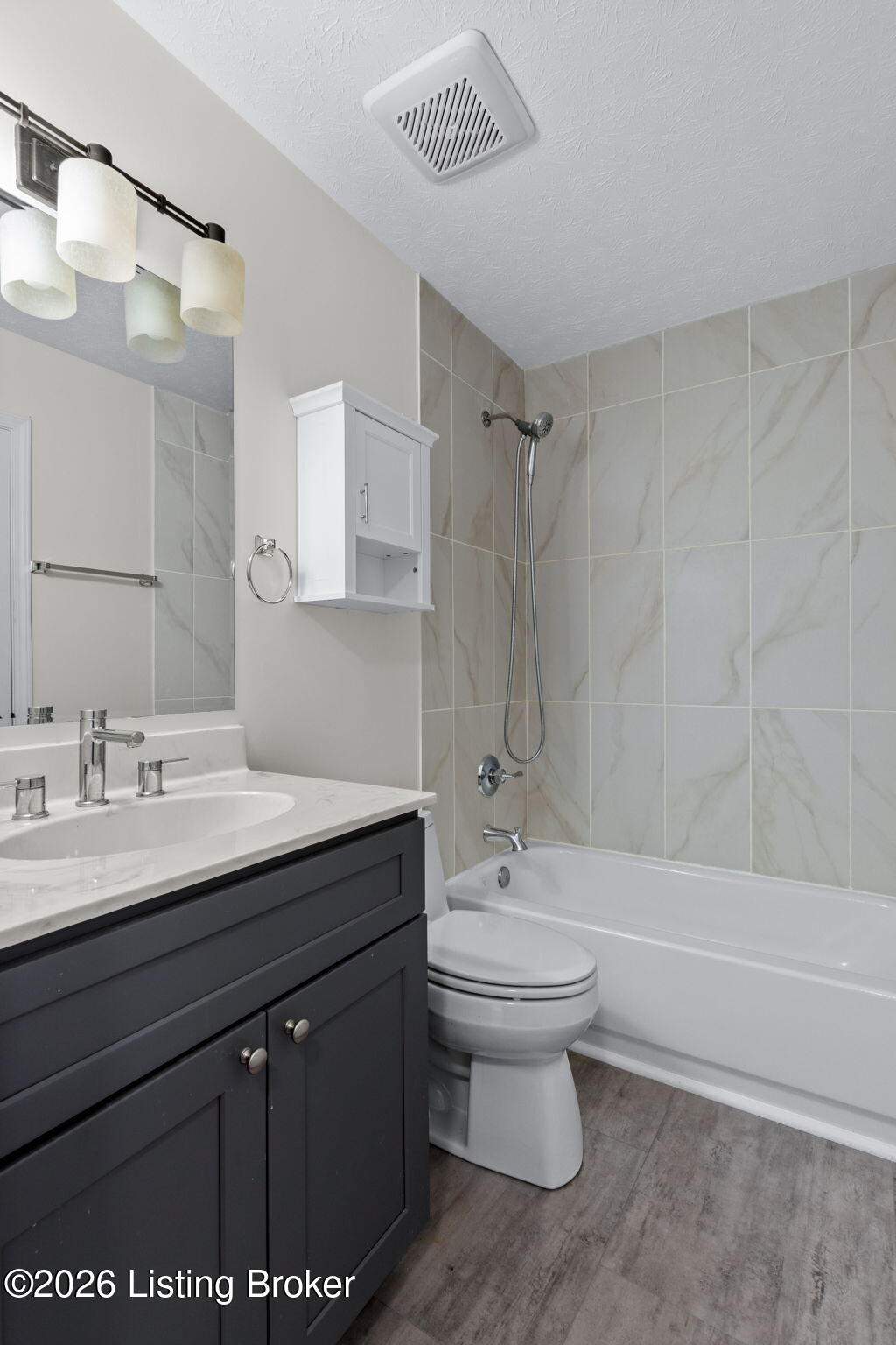 168 Maplewood Dr
