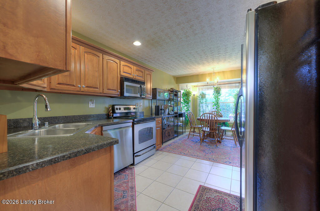 9411 Alex Ct
